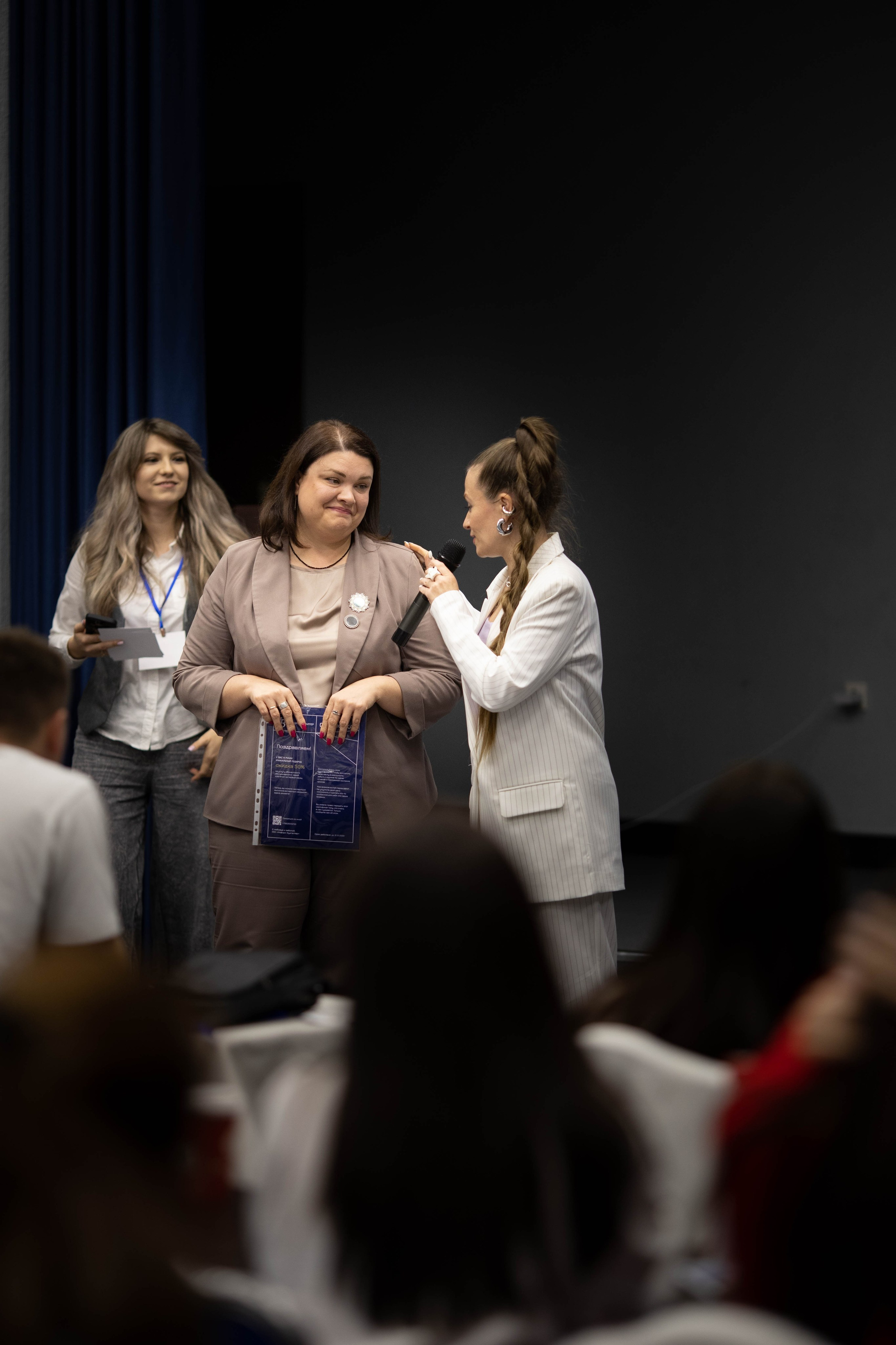 КОНФЕРЕНЦИЯ ПО ПОСУТОЧНОЙ АРЕНДЕ. Медиапродюсер, фотограф в Минеральных Водах —Виктор Холодов