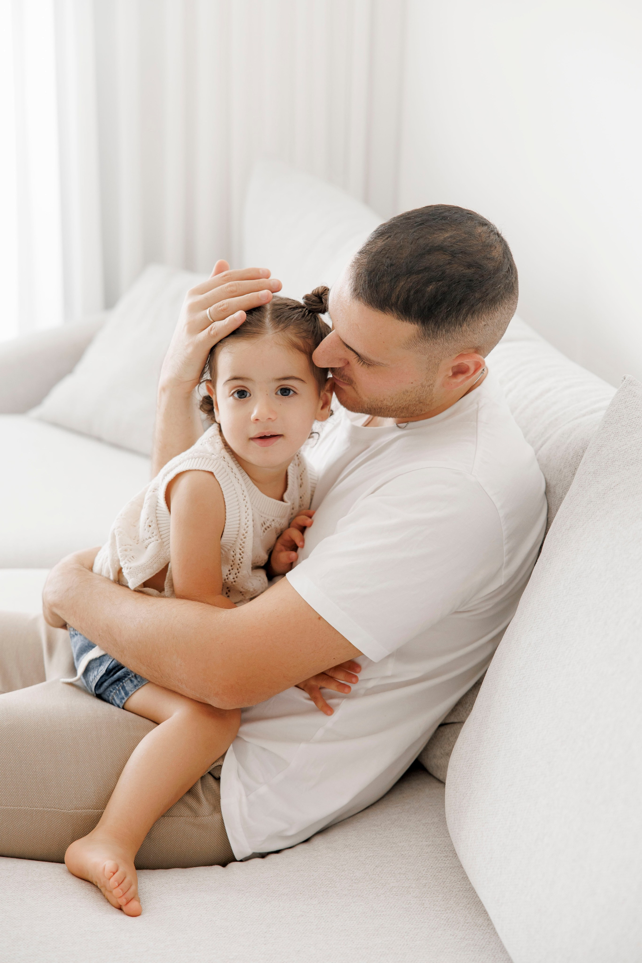 Family photoshoot at home. Главная