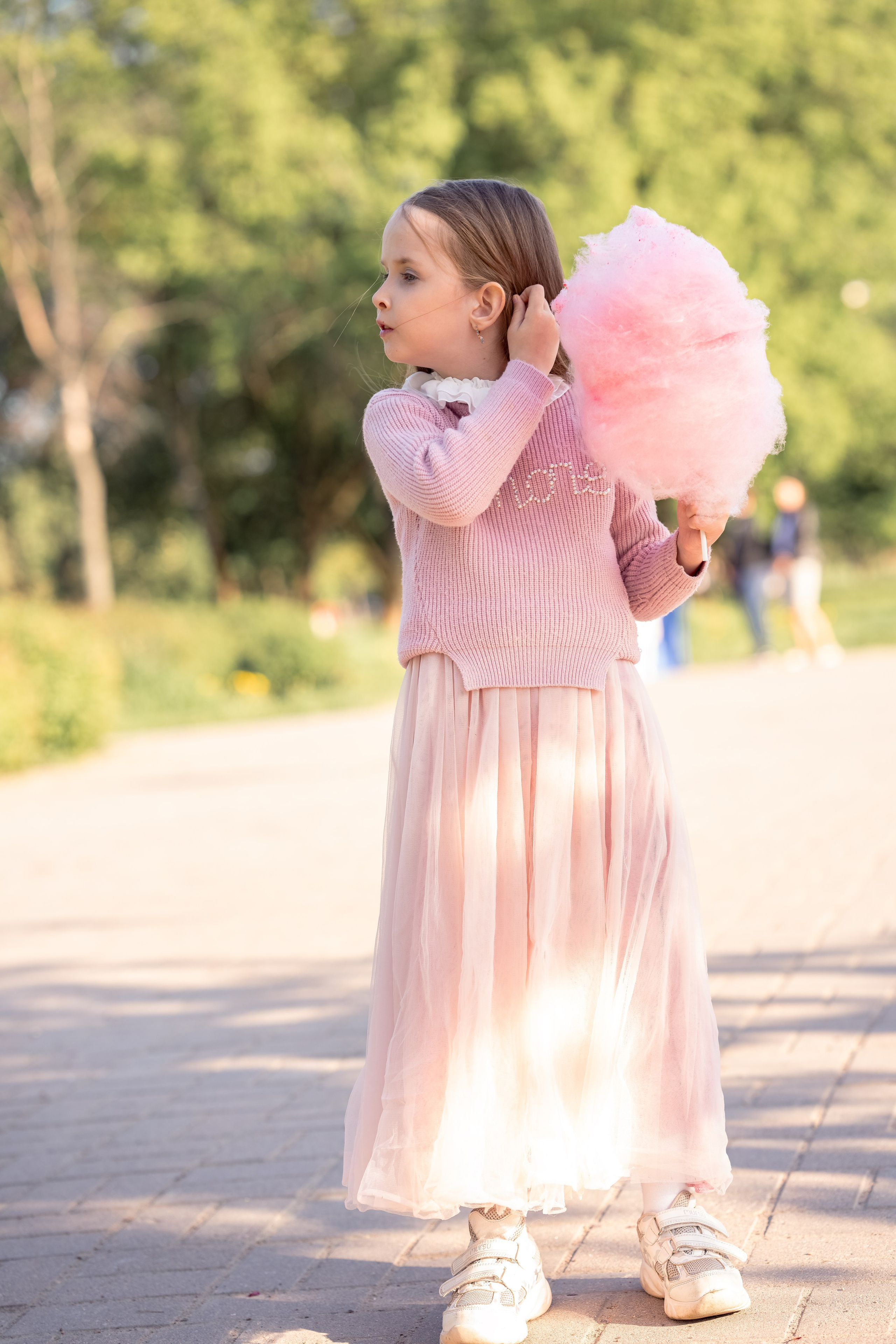 Ксюшенька в яблоневом саду. Семейный и портретный фотограф в Санкт-Петербурге Татьяна Гримоть