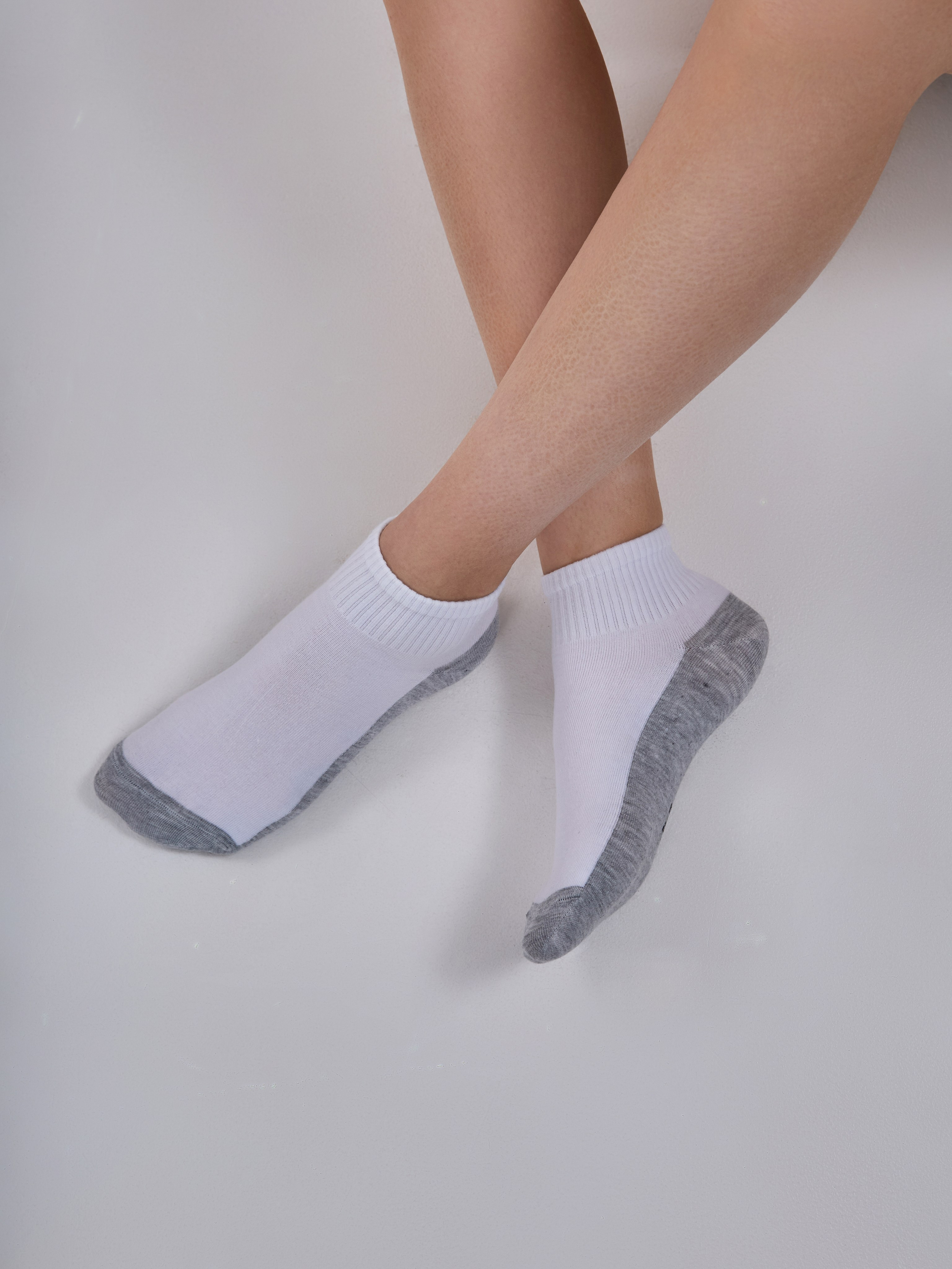 Носки. Фотограф