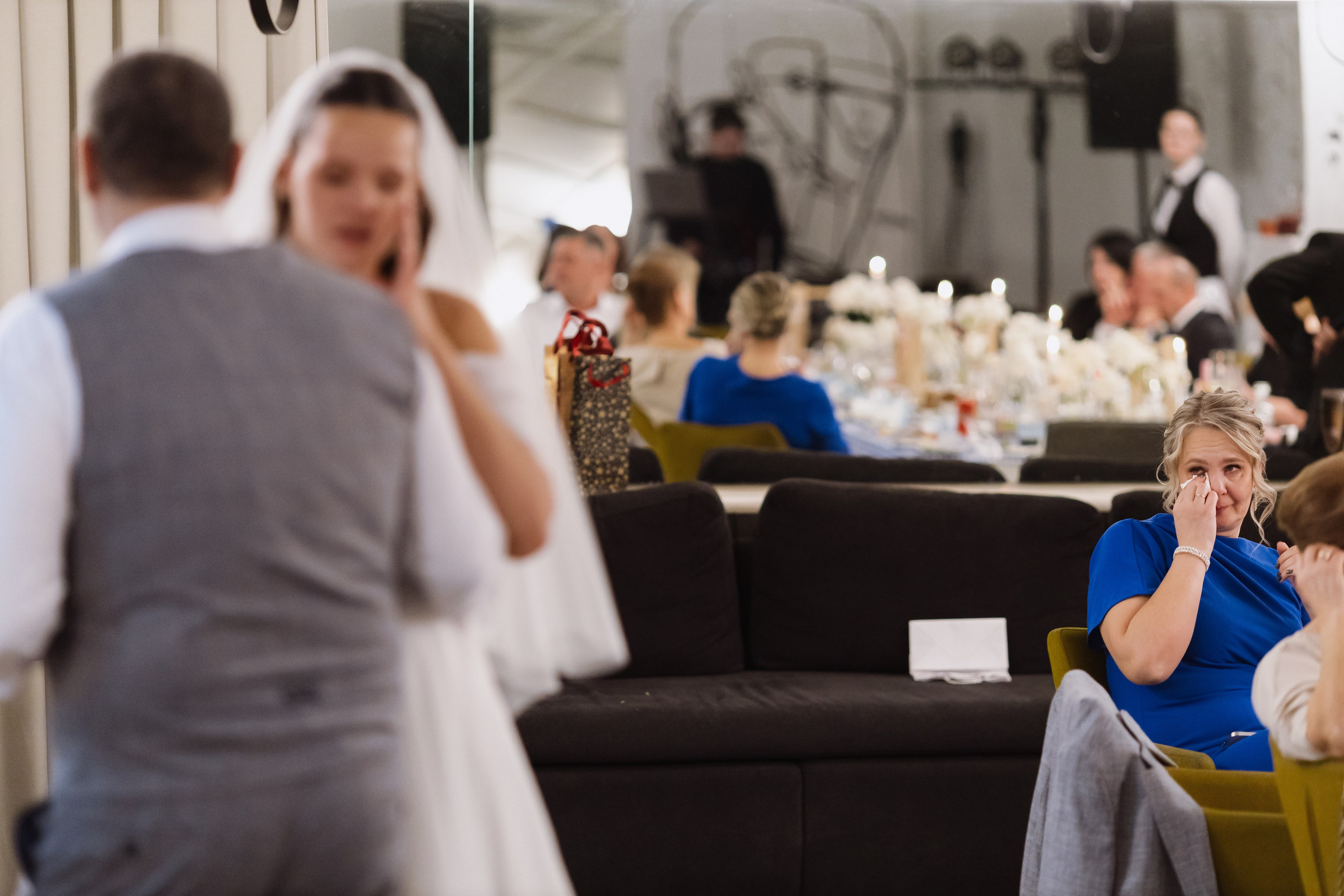 Свадебная фотосессия в Минске в итальянском ресторане La Scala