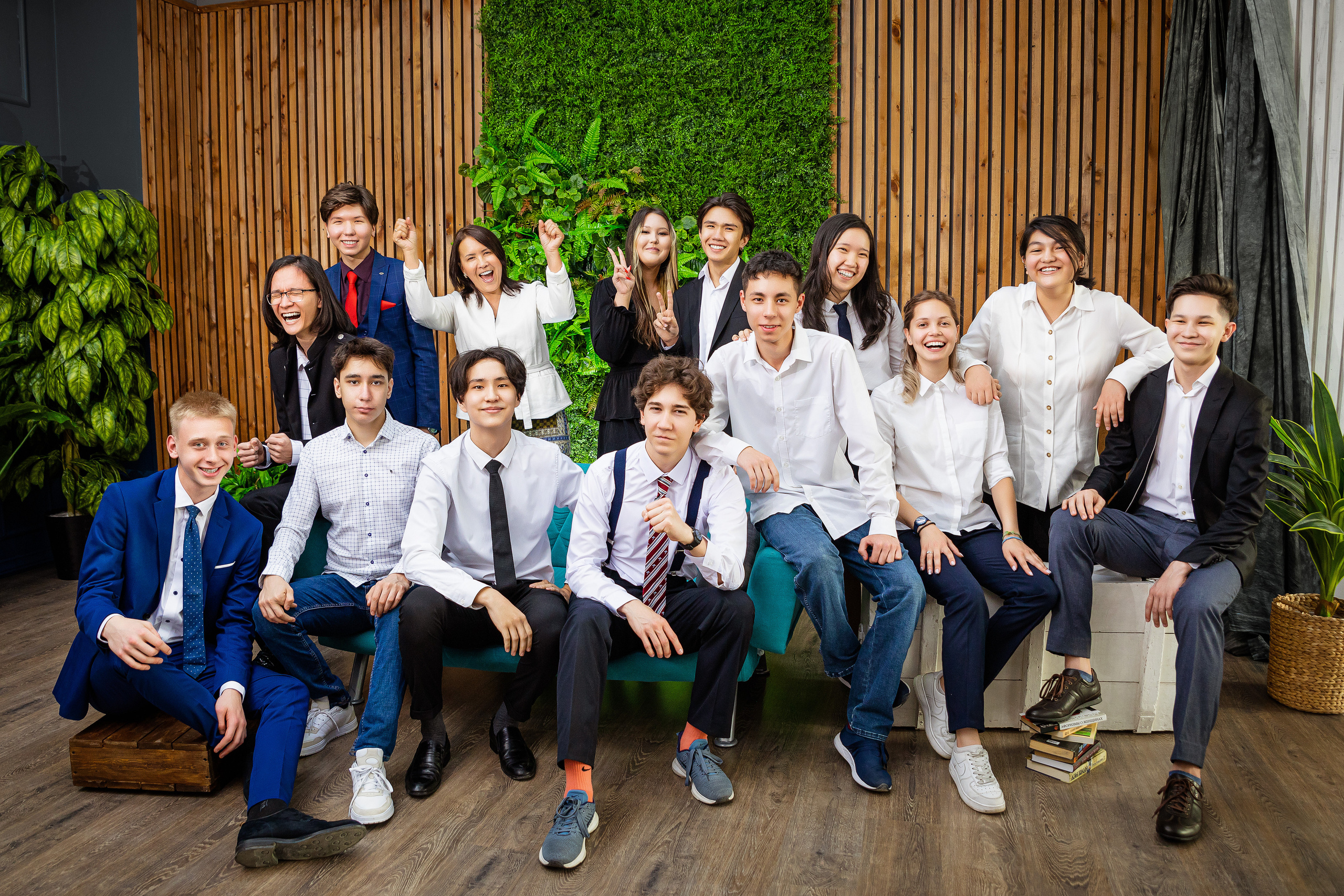 Выпускные альбомы для 9 и 11 классов. Фотограф в Москве и МО, Алексей Балышев