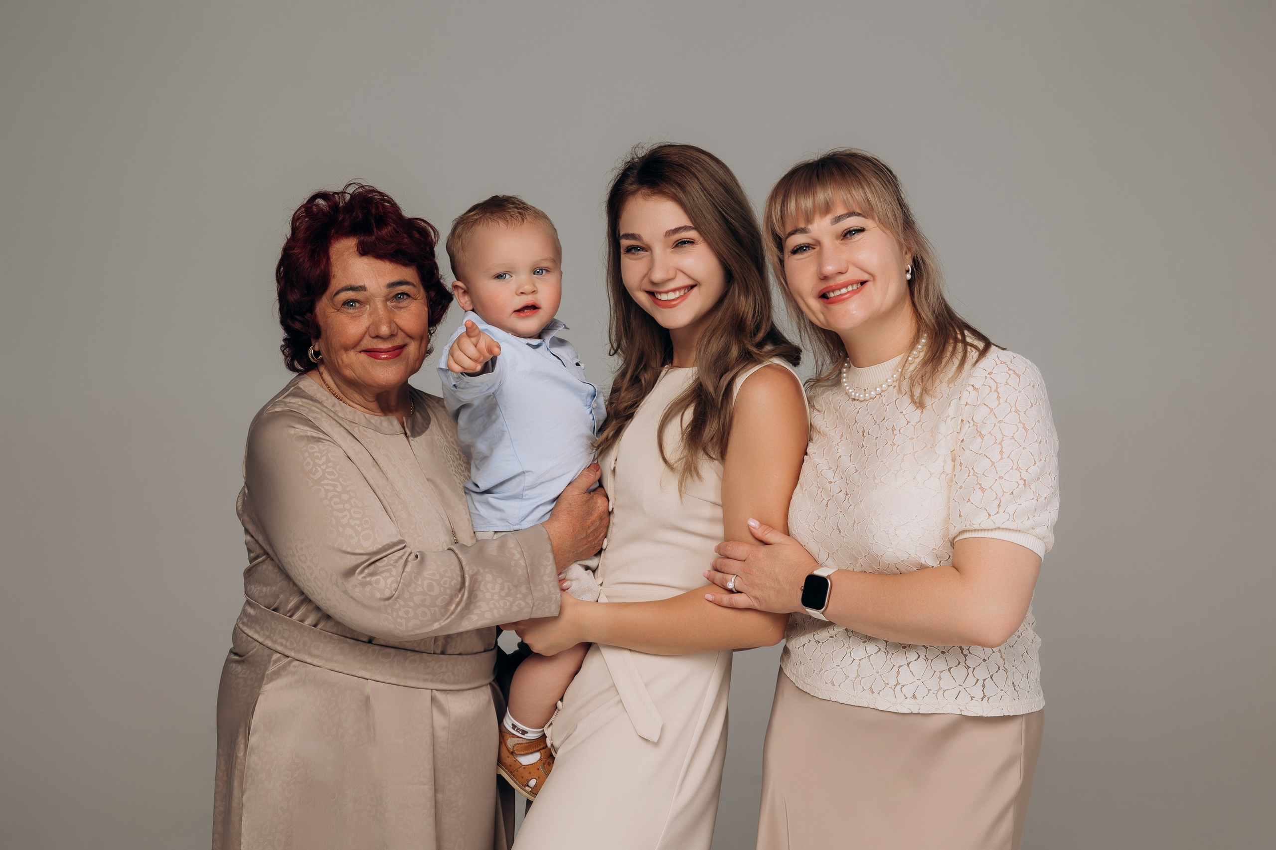 Анастасия и семья. Фотостудия Нюд. Фотограф в Калининграде свадебная фотография, репортажная, фотосессии