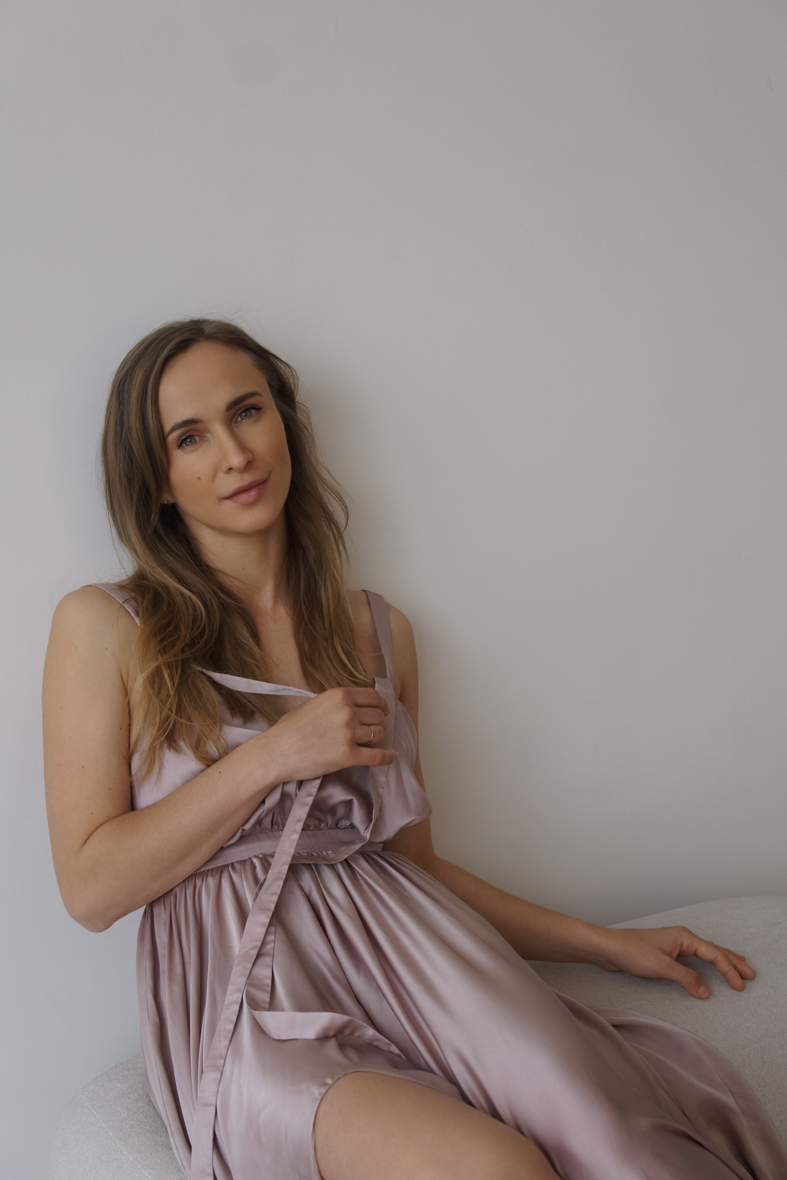 Аня, съемка с цветами. Фотограф в Минске Света Григорьева