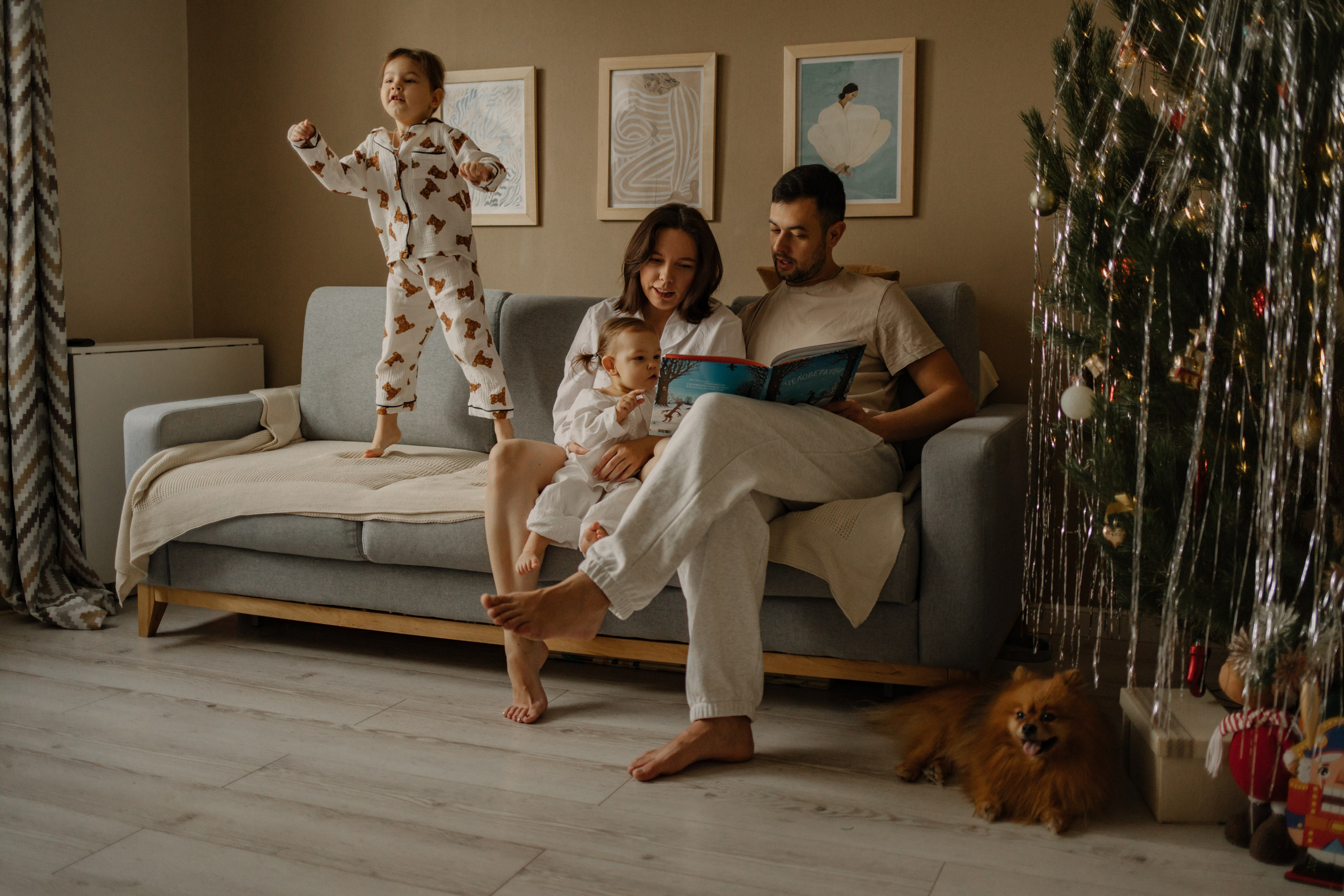 Виталий, Ксения, София, Мирослава и Маффин. Семейный фотограф в Москве Валерия Мясникова