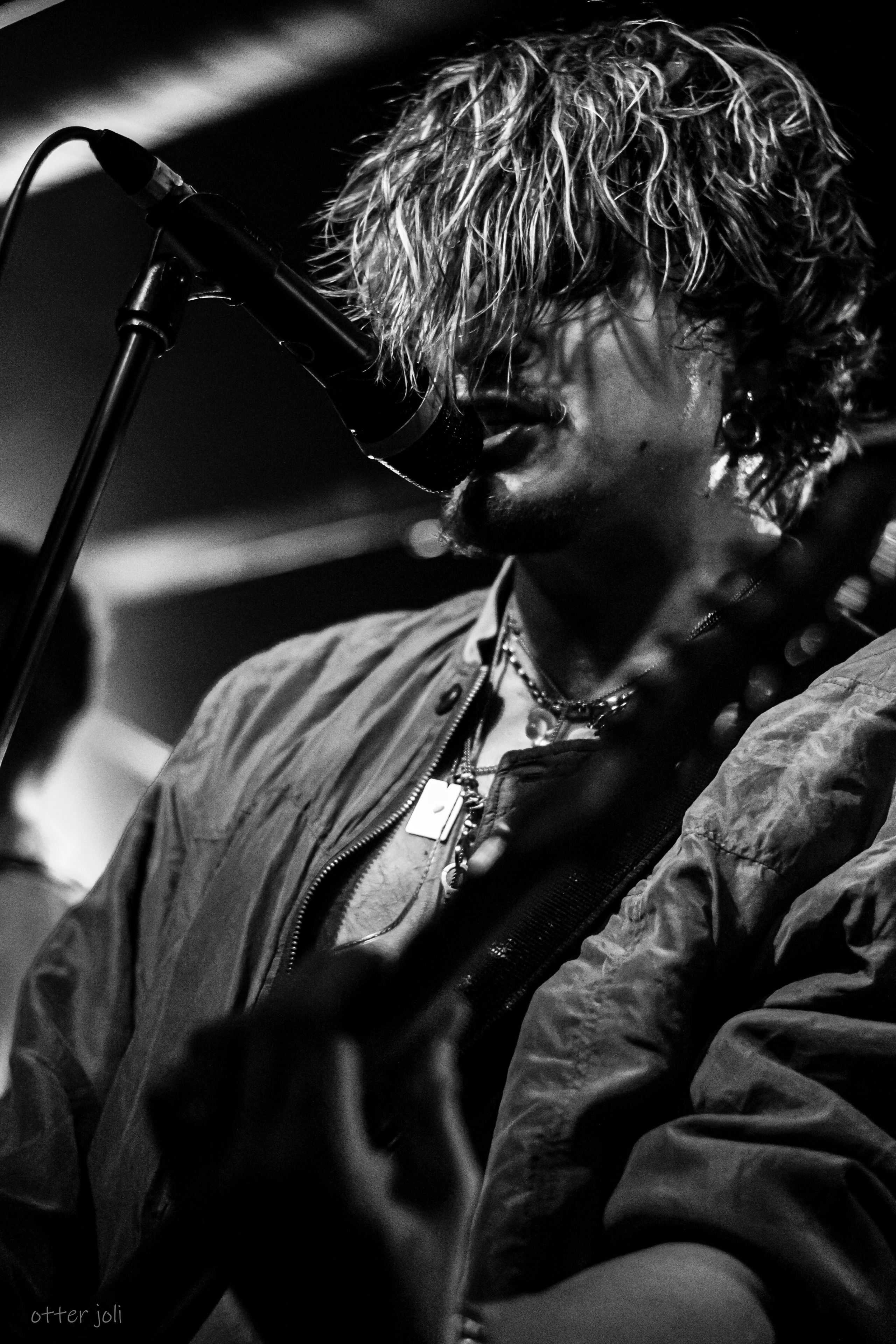 Сергей Горошко и Chili Cheese | 16 Тонн. Концертный репортёр Валерия Сафина