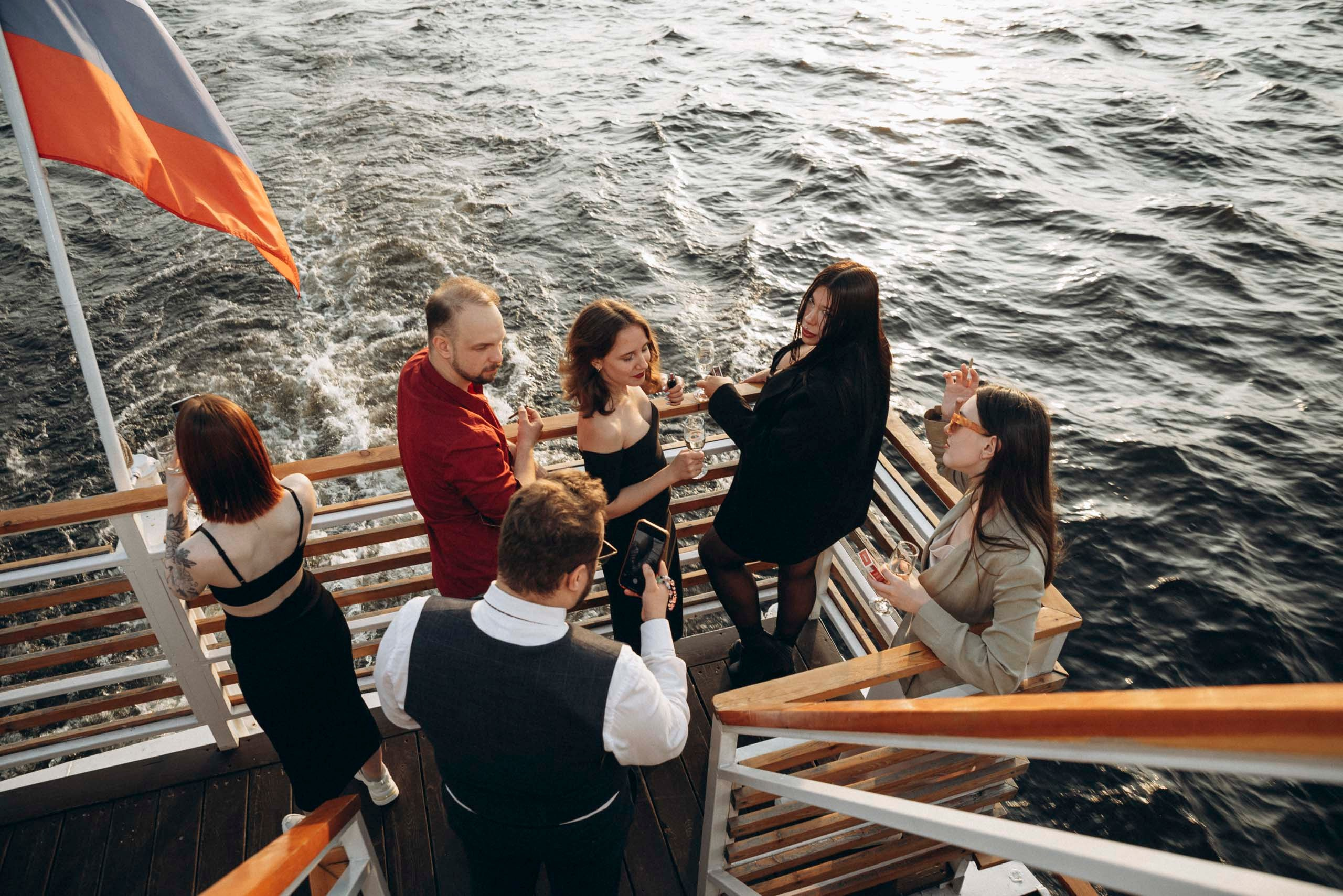 Корпоратив проходивший на кораблике. Санкт Петербург