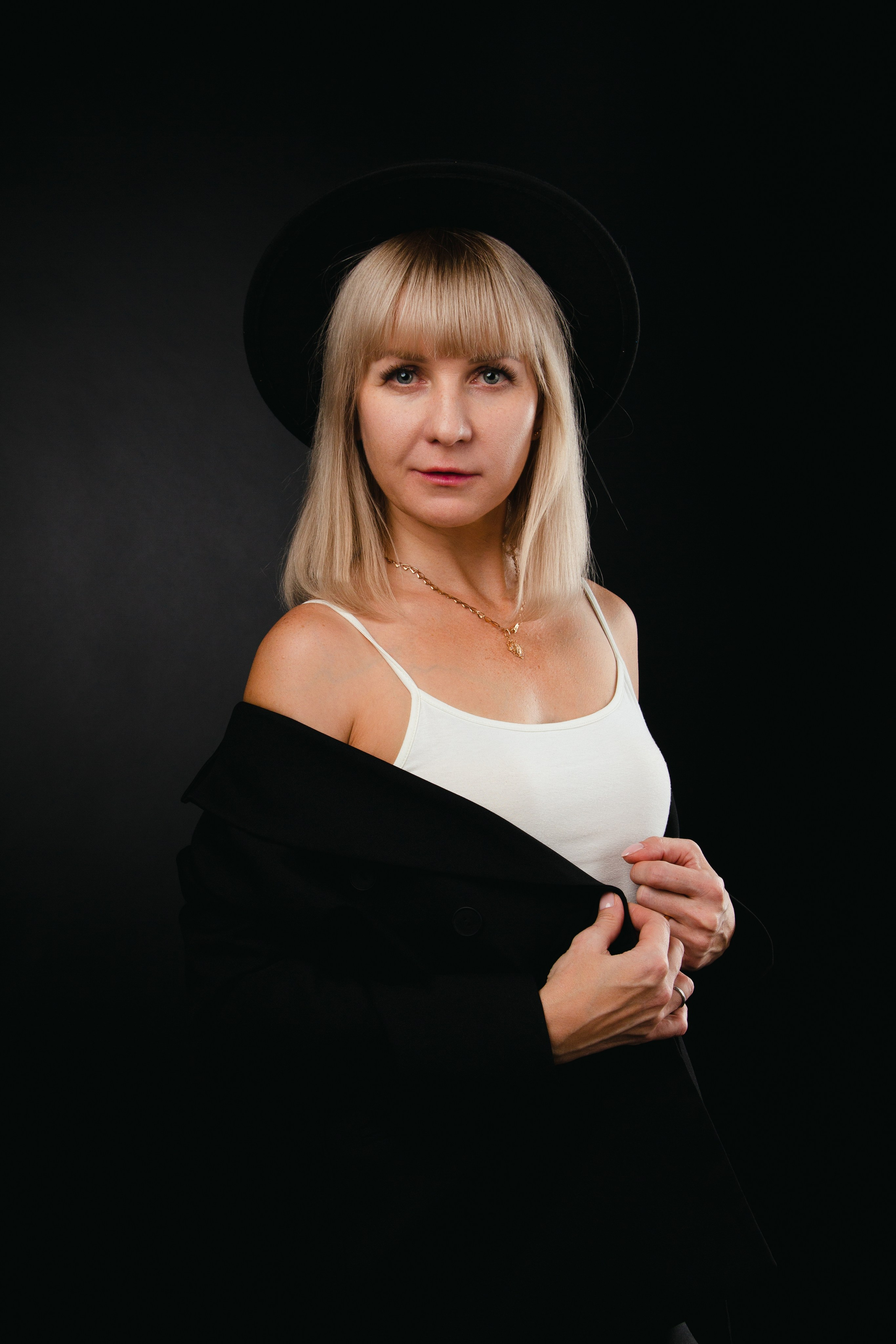 Портрет в студии. Марина. Фотограф в Екатеринбурге Пойгина Елена