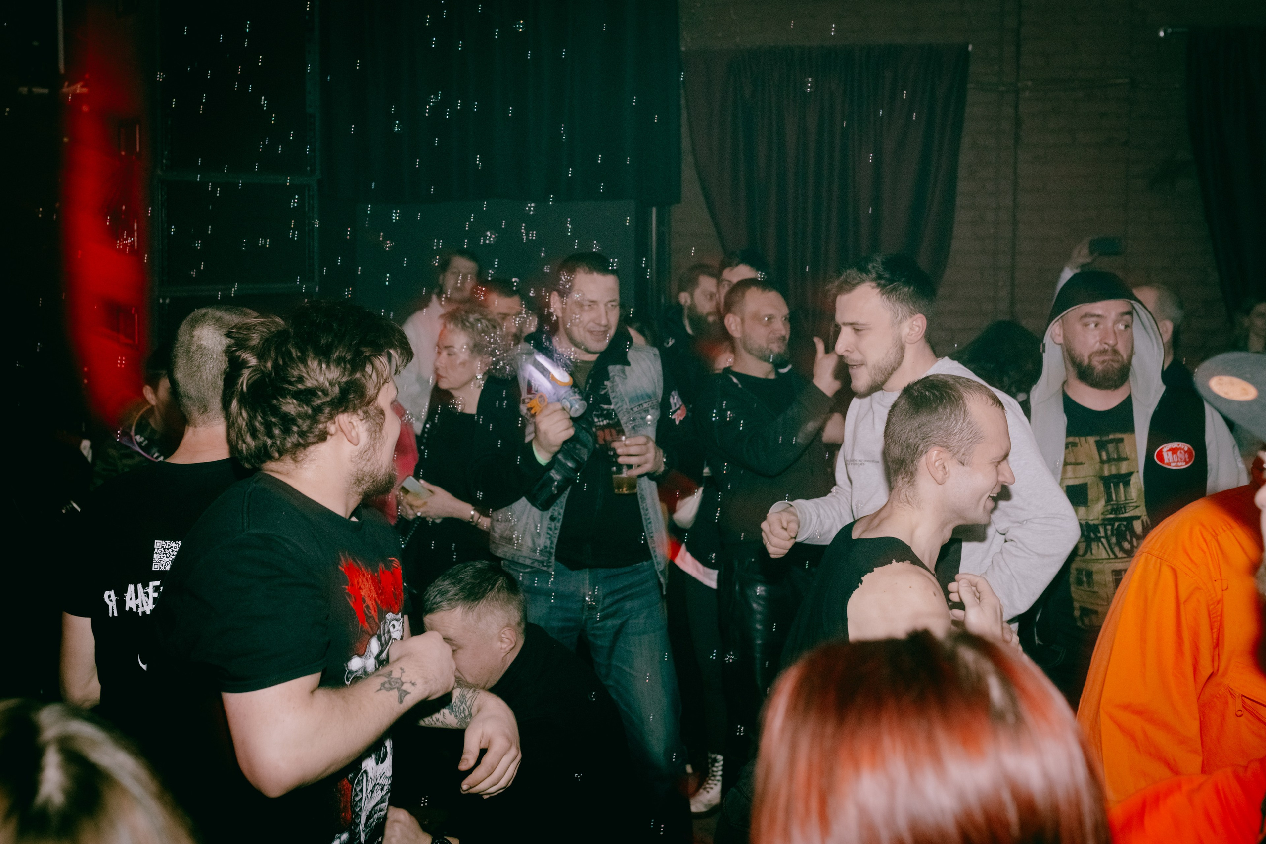 ПОСЛЕДНИЙ ПИОНЕР. Фотограф Елена Богачева (lenalena_na_na_na)