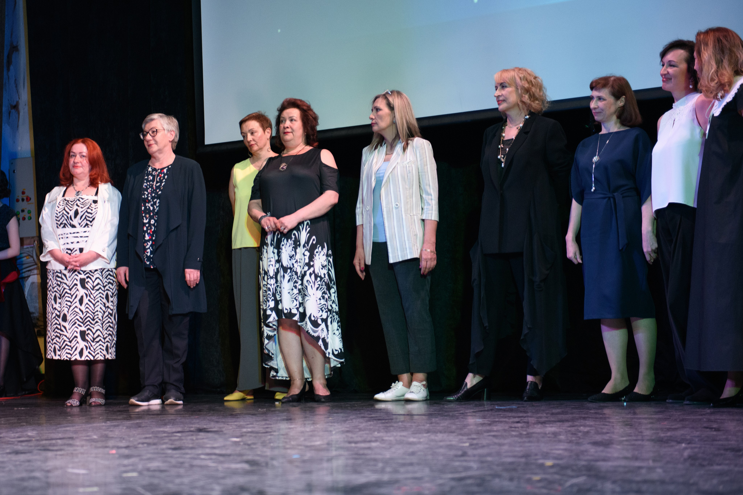 Фотосъёмка торжественного вечера выпускников. Организация и проведение фотосъемок в Санкт-Петербурге. Фотограф Смирягин Илья