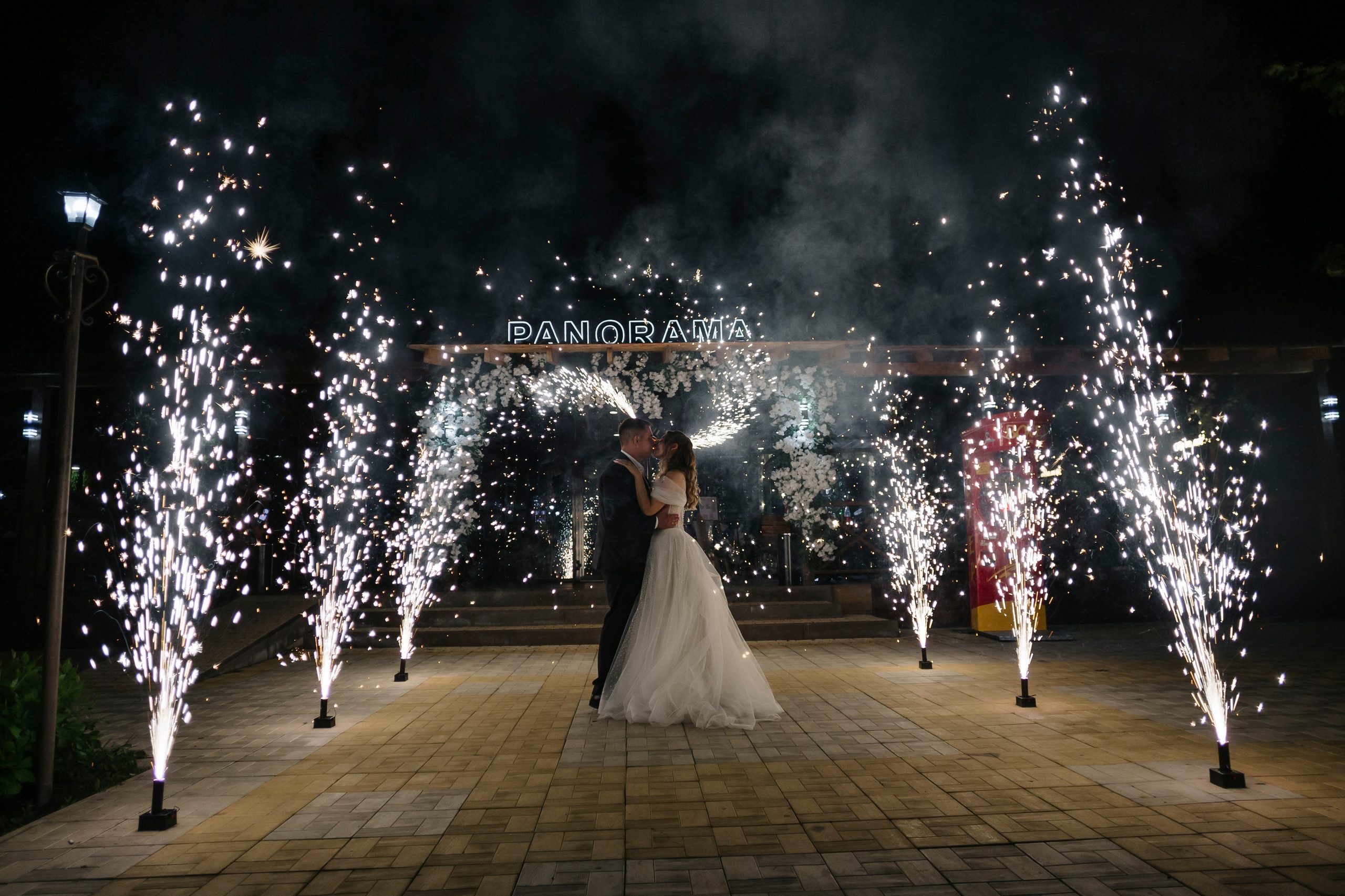 СВАДЕБНЫЕ ЭФФЕКТЫ «ФЕНИКС»