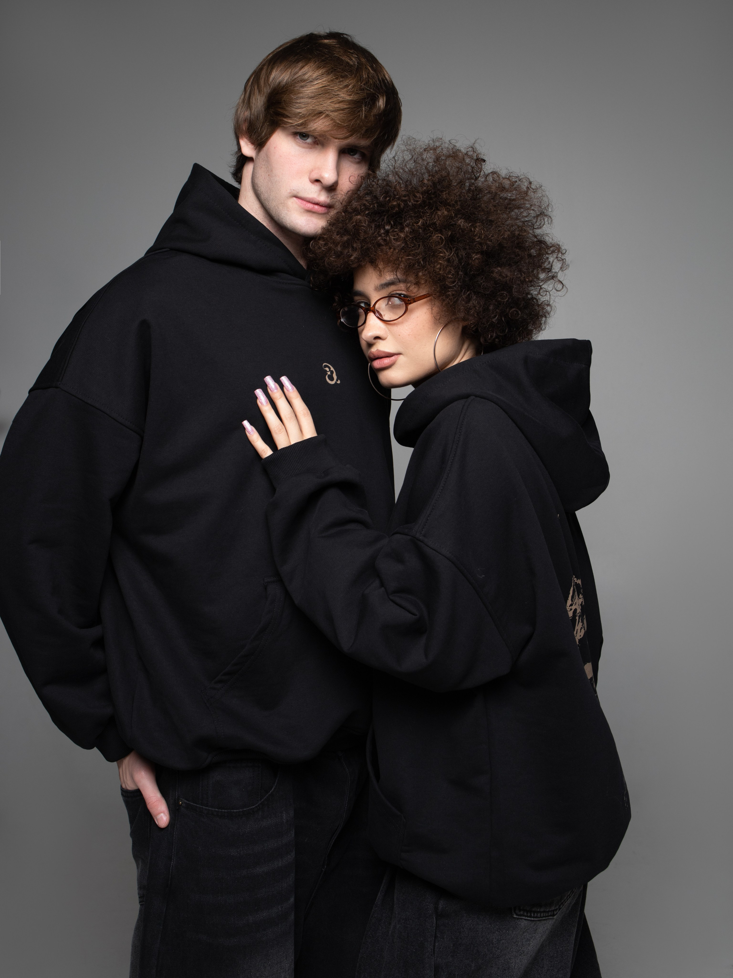 КАТАЛОГ | серый фон. RUNA production — стильные съемки для брендов