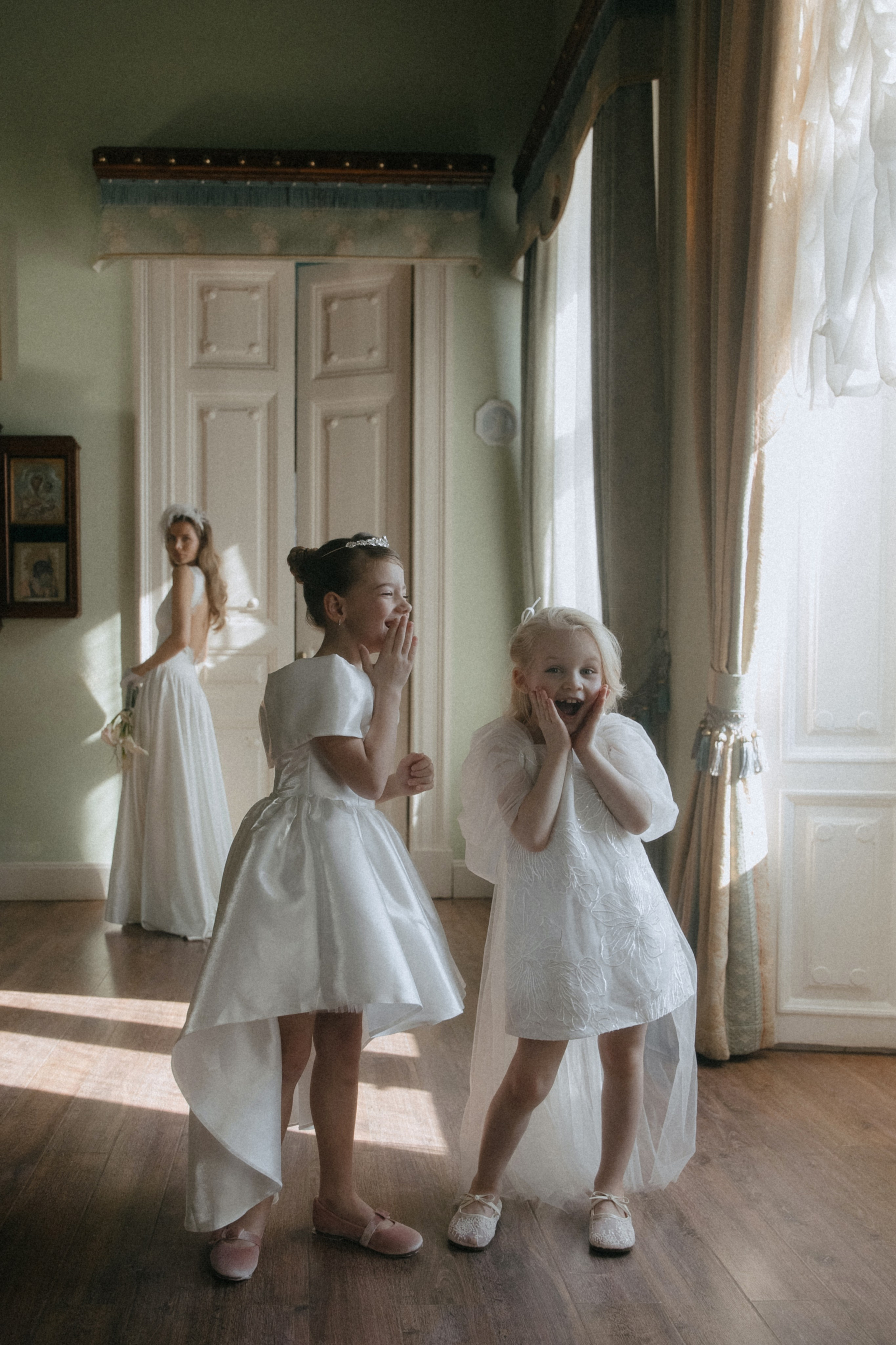 Свадебная фотосъемка в Середниково. Свадебный фотограф Москва