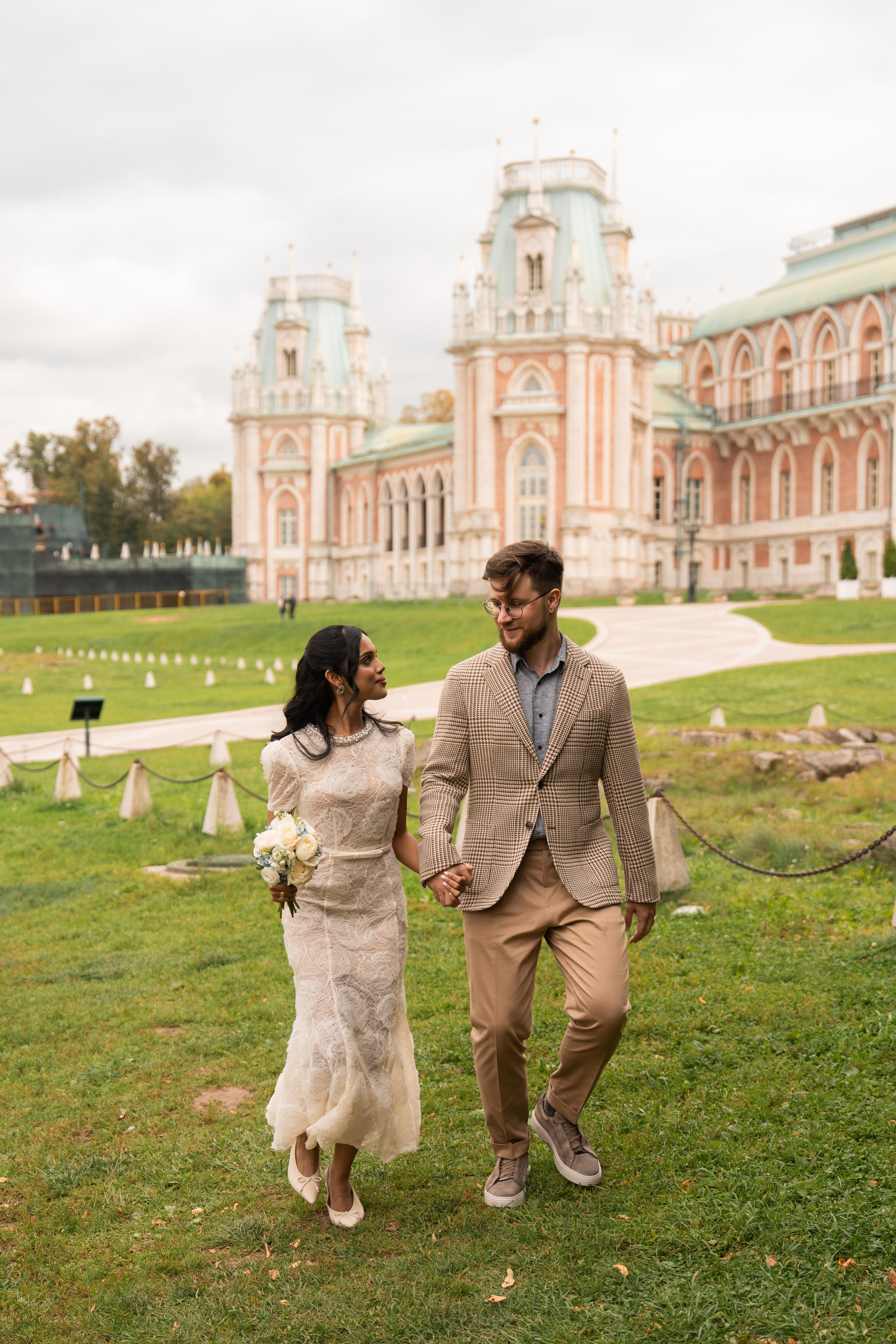 Максим и Харша, Царицыно. Свадебный фотограф в Москве Анна Полушина