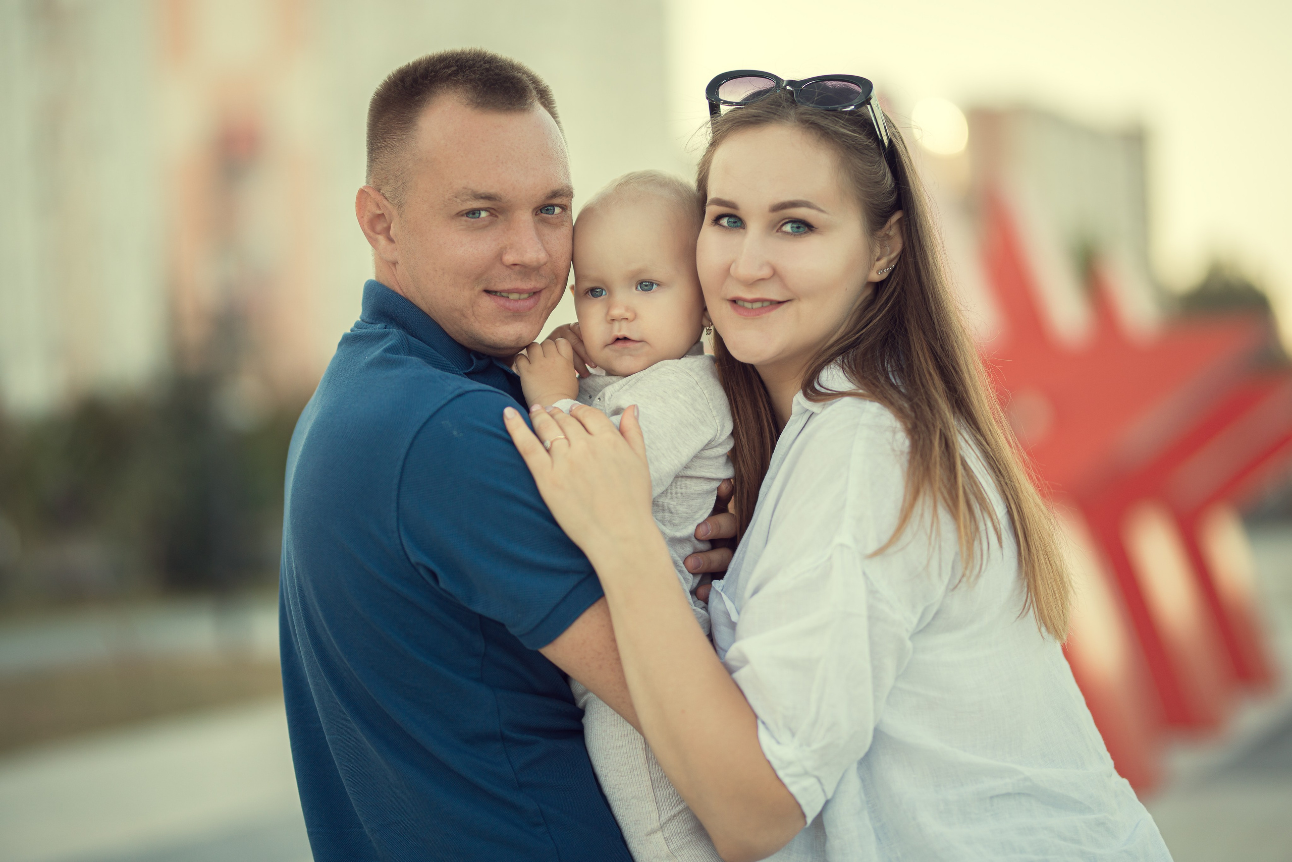 Максим, Анастасия и Марго. Фотограф Таинств Крещения и Венчания в г. Курске