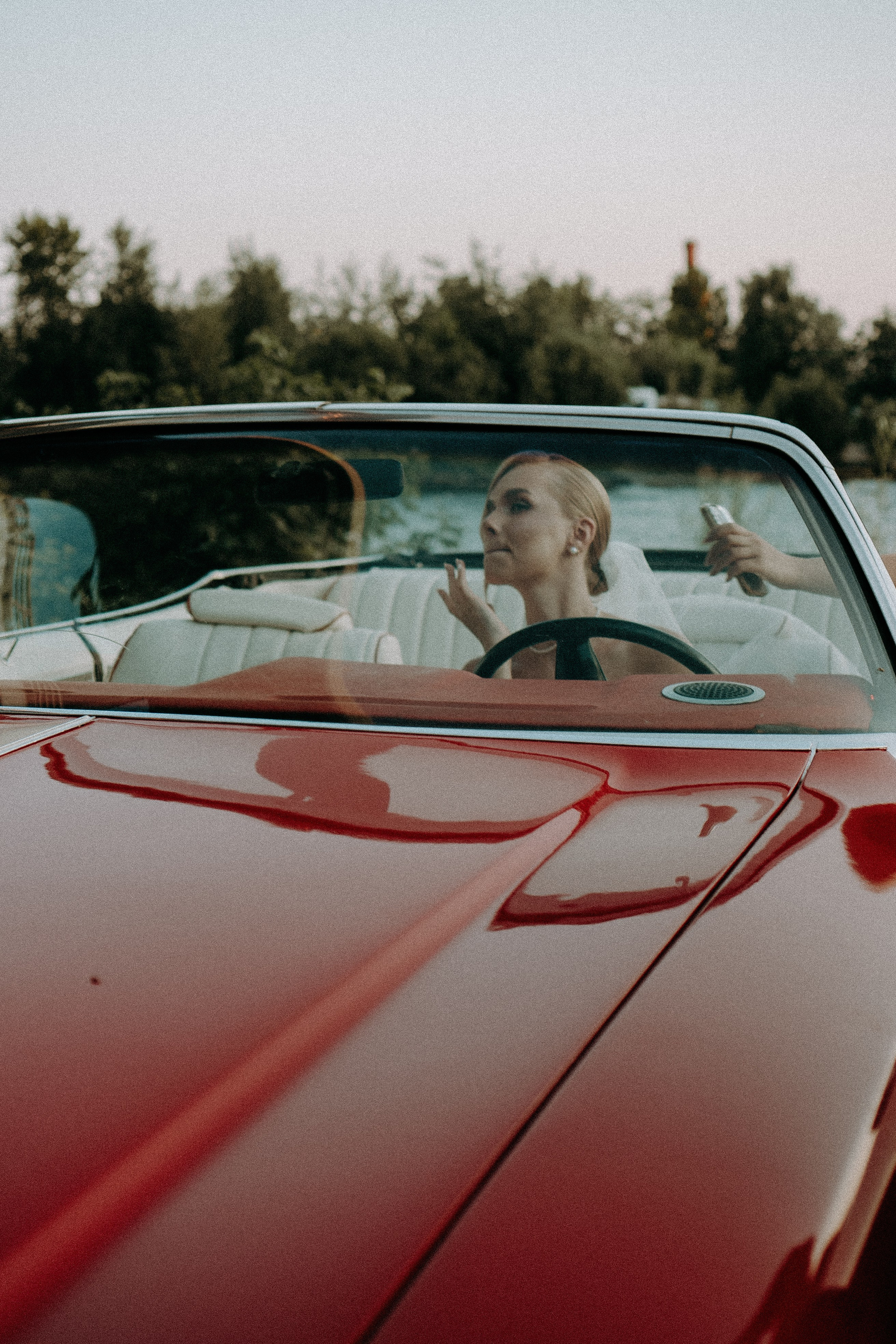 СВАДЕБНАЯ СЬЕМКА ВОЗЛЕ МСОТА БЕТАНКУРА НА КАБРИОЛЕТЕ. Профессиональный фотограф, Санкт-Петербург — Виктория Богомолова