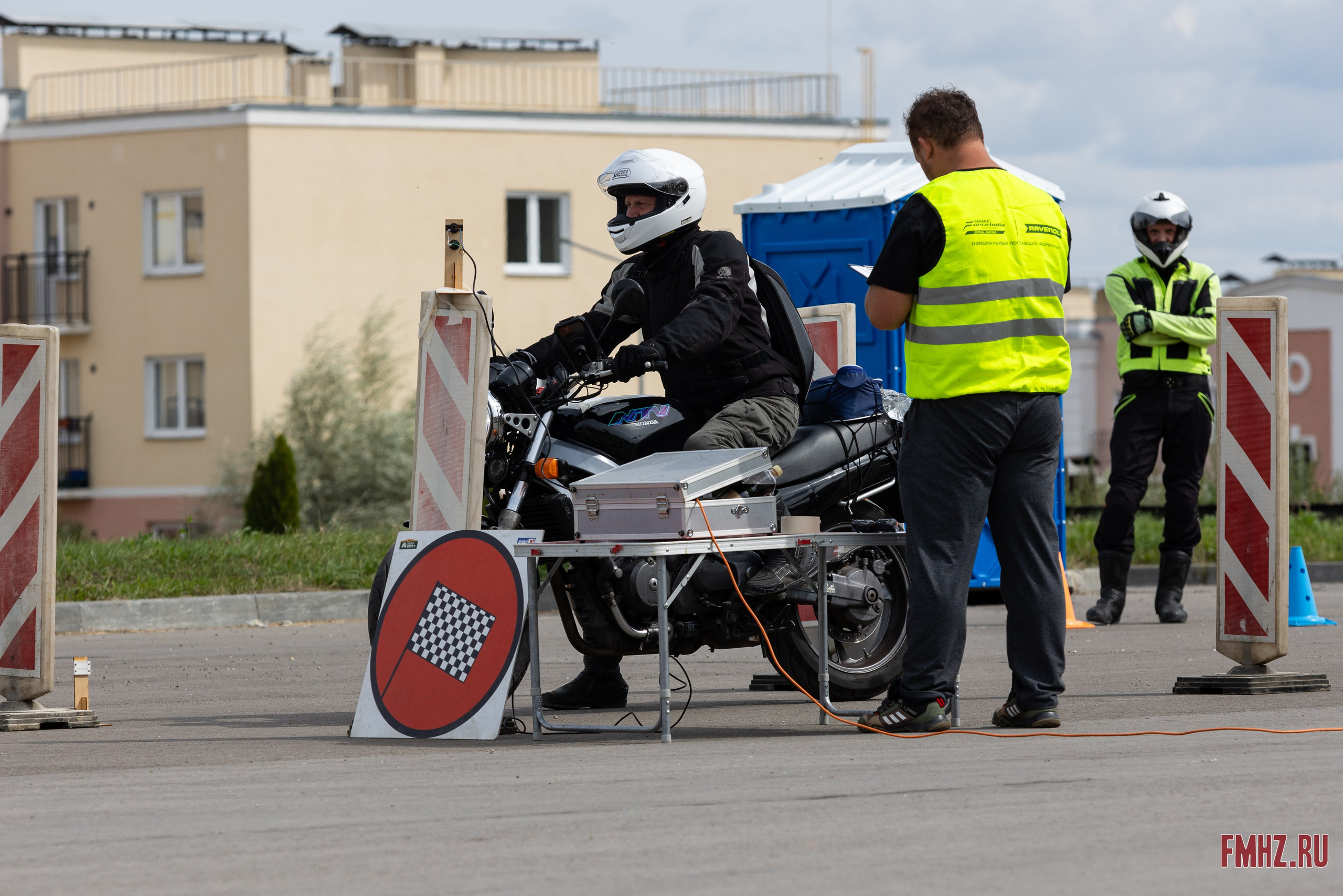 Мотоцунами. Фотограф Ольга Гирусова «Пантерочка» Москва