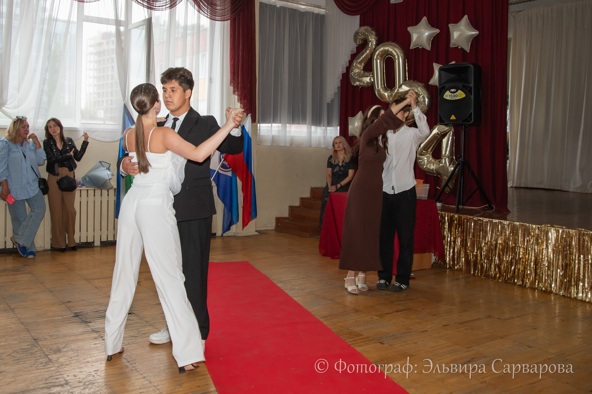 Вручение аттестатов 9 класс. Репортажный Фотограф