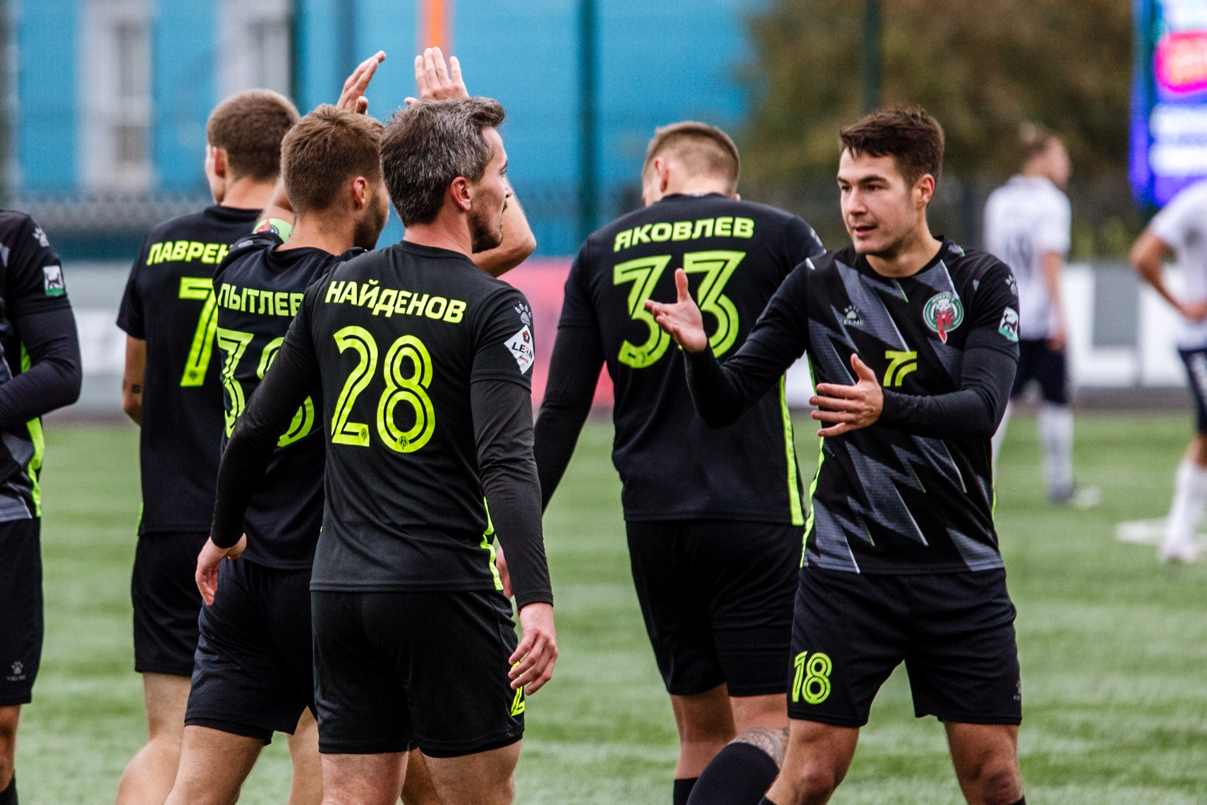 Первенство России по футболу LEON-Вторая лига Б | ФК Иркутск — Космос (Долгопрудный) | 14.09.25. Фотограф в Иркутске Евгения Айвазова
