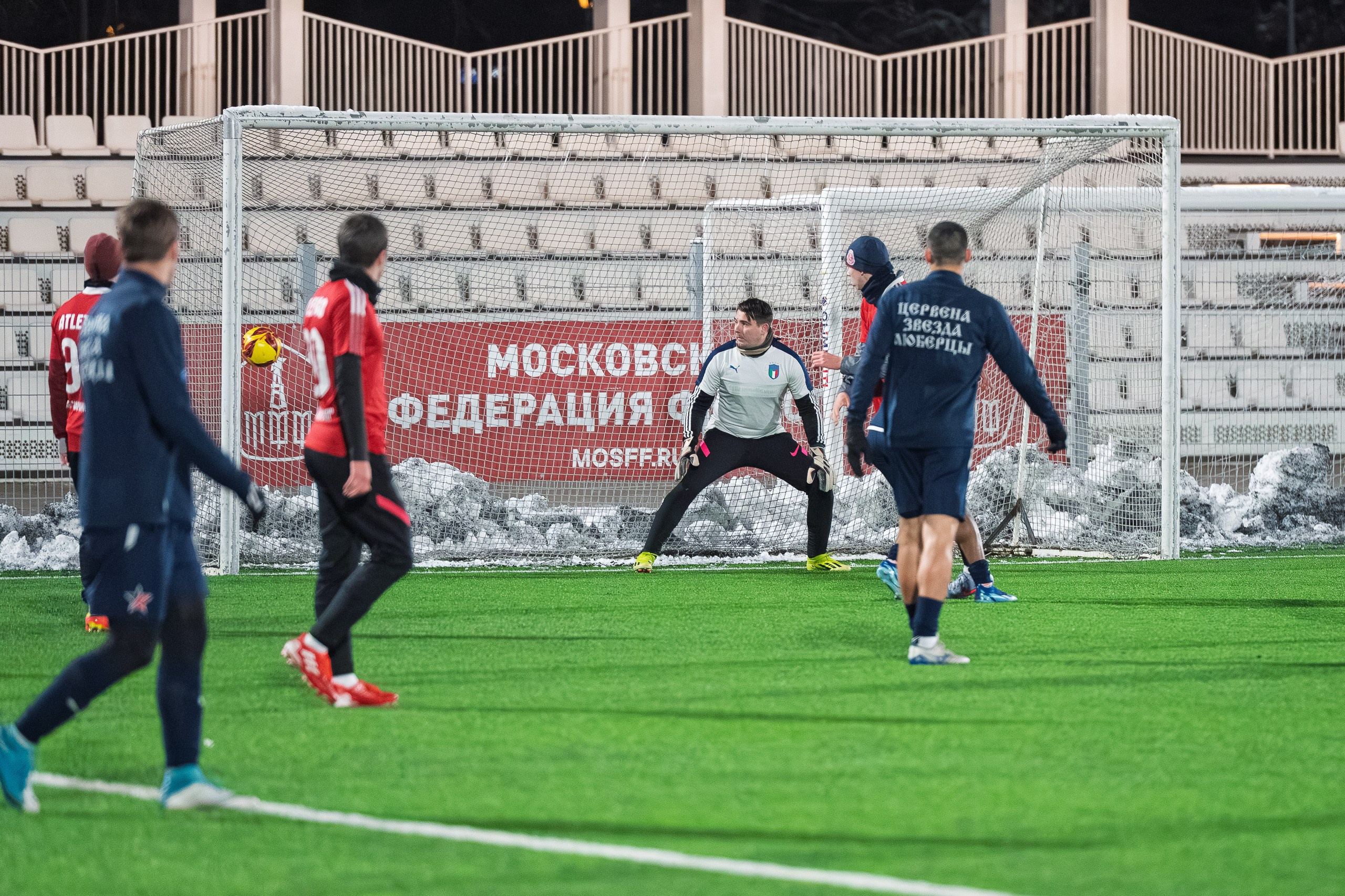 Атлетико — Цервена Звезда — Чемпионат ЛФЛ ЮВАО. Спортивная фотосъемка в Москве и Московской области — Спорт в Москве
