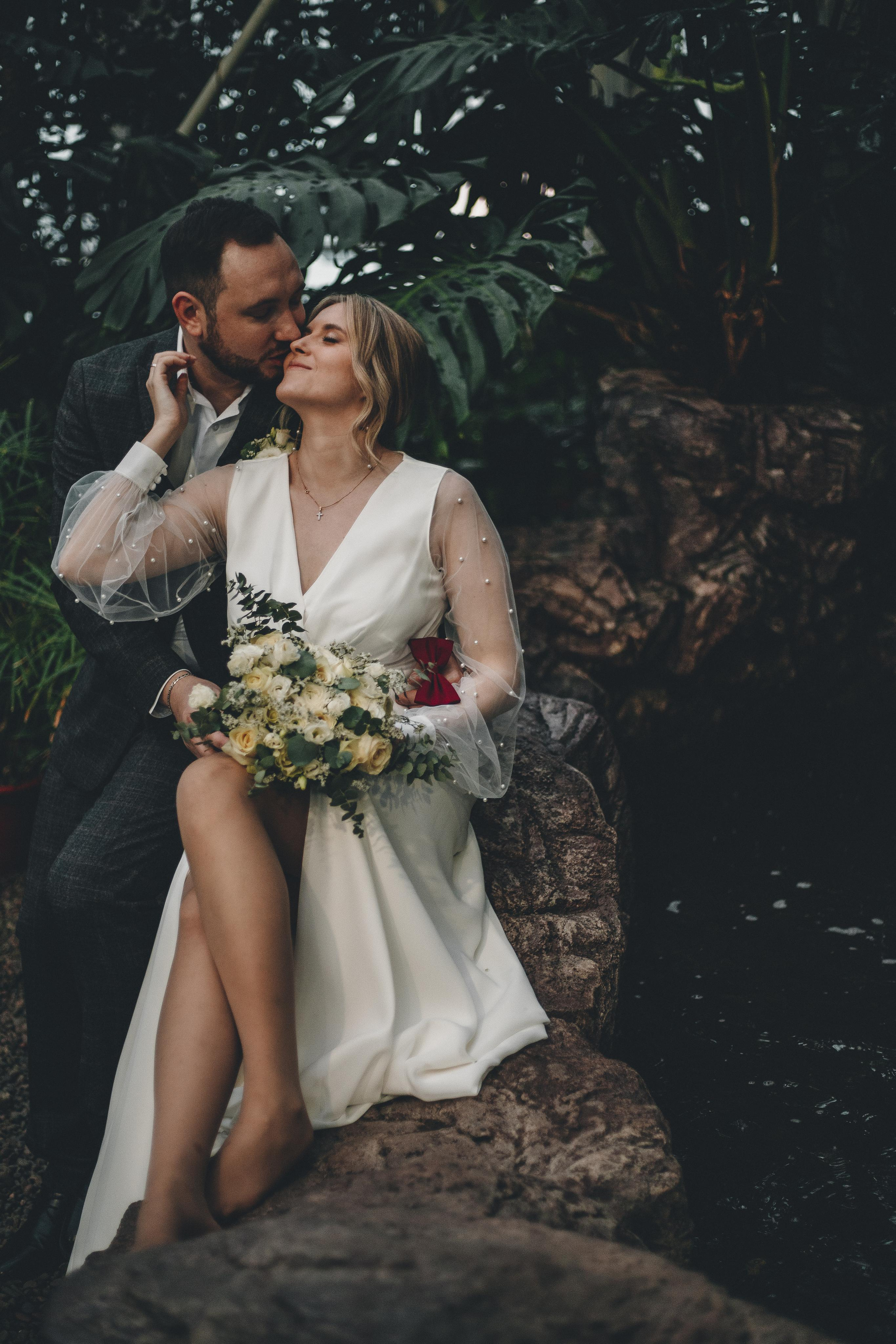 Свадебная фотосессия в Ботаническом саду Кемерово. Семейный и женский фотограф Кемерово Мария Степ