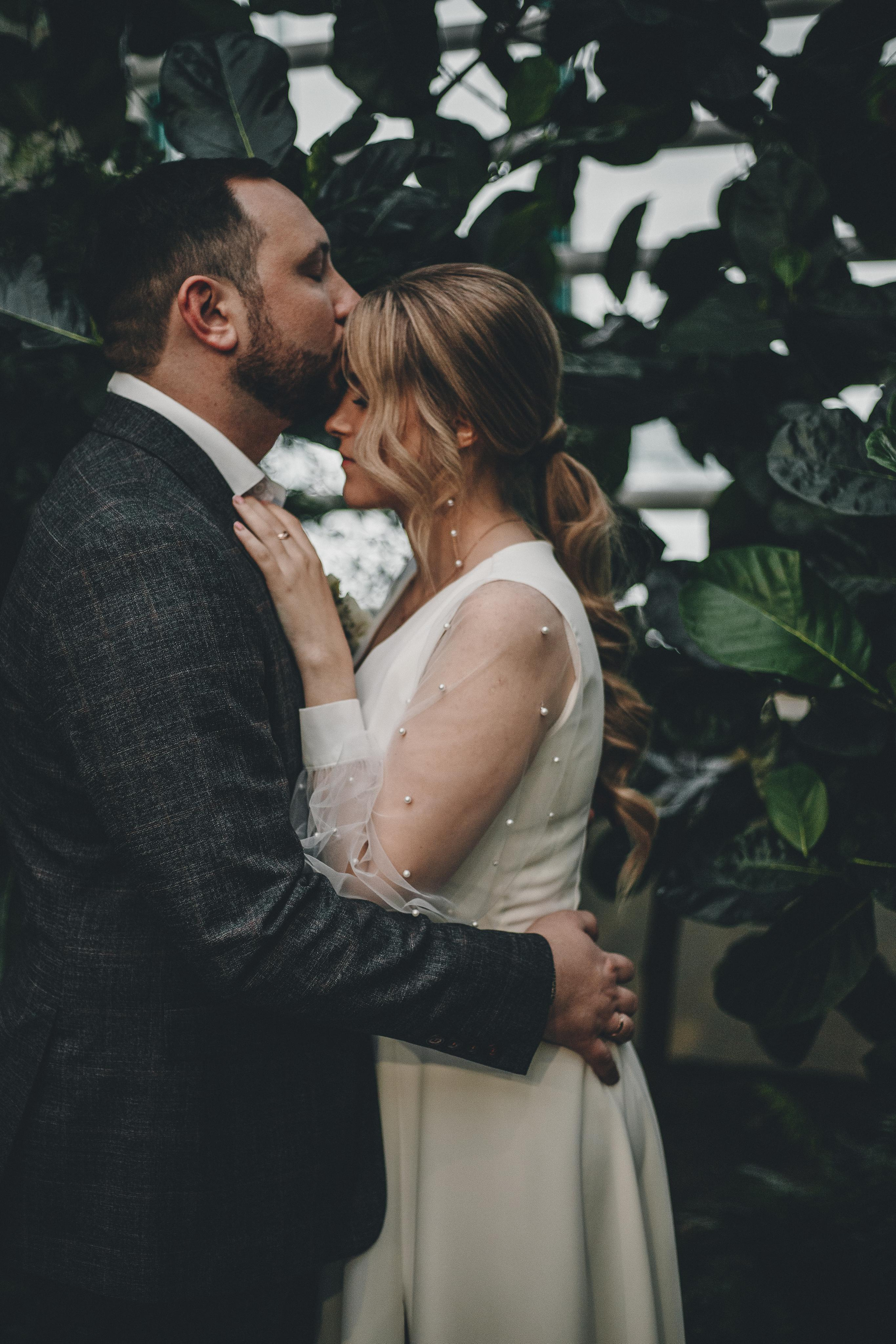 Свадебная фотосессия в Ботаническом саду Кемерово. Семейный и женский фотограф Кемерово Мария Степ