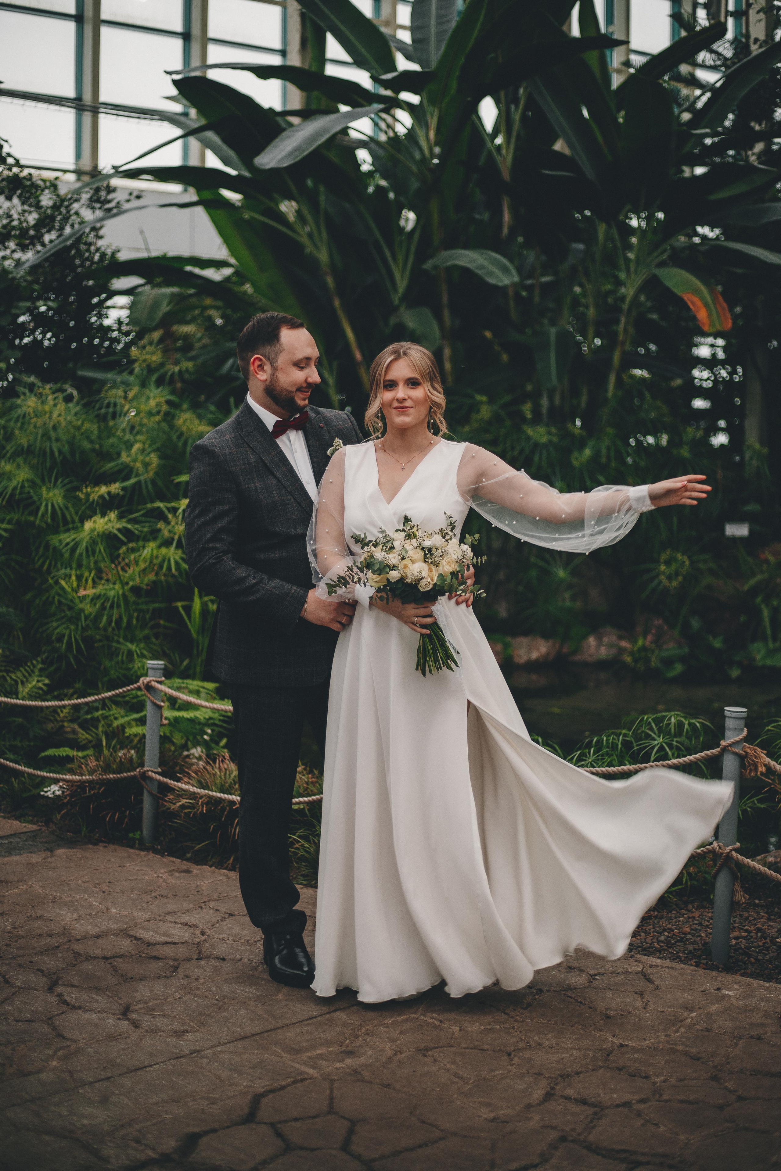 Свадебная фотосессия в Ботаническом саду Кемерово. Семейный и женский фотограф Кемерово Мария Степ