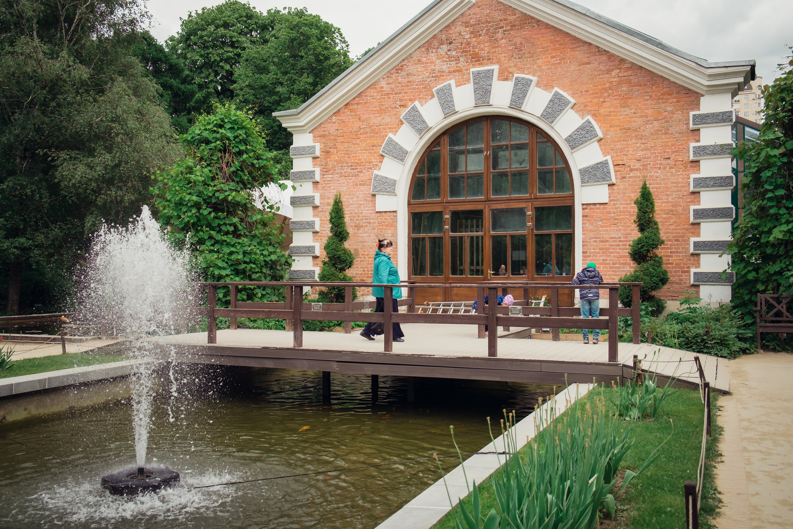 Аптекарский огород. Видеограф и фотограф на свадьбу в Москве