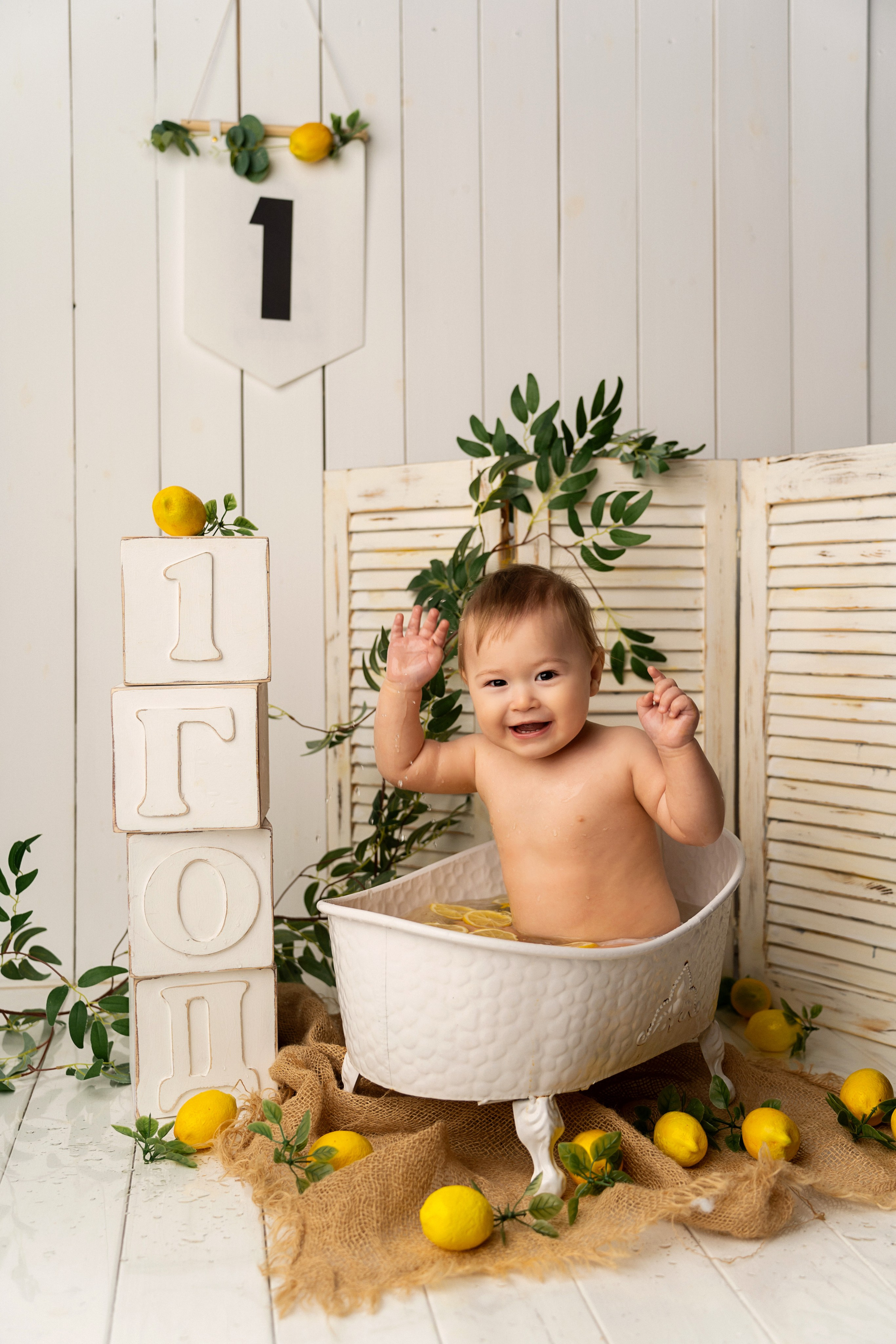 Мальчики. Детский и семейный фотограф. Фотограф новорожденный в Астрахани Марина