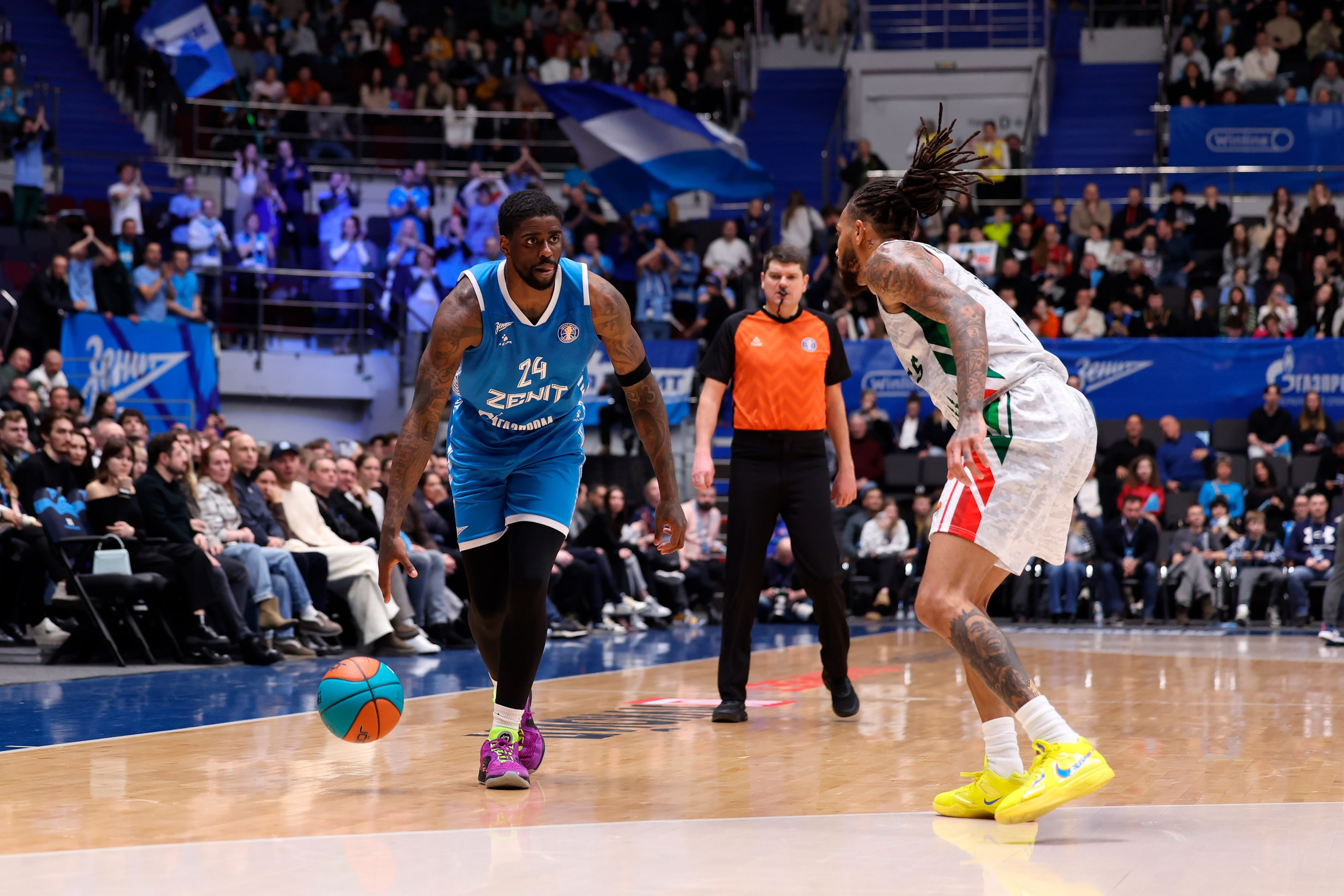 БК Зенит — БК Уникс 13.02.2025. Спортивный и репортажный фотограф Антон Тереханов