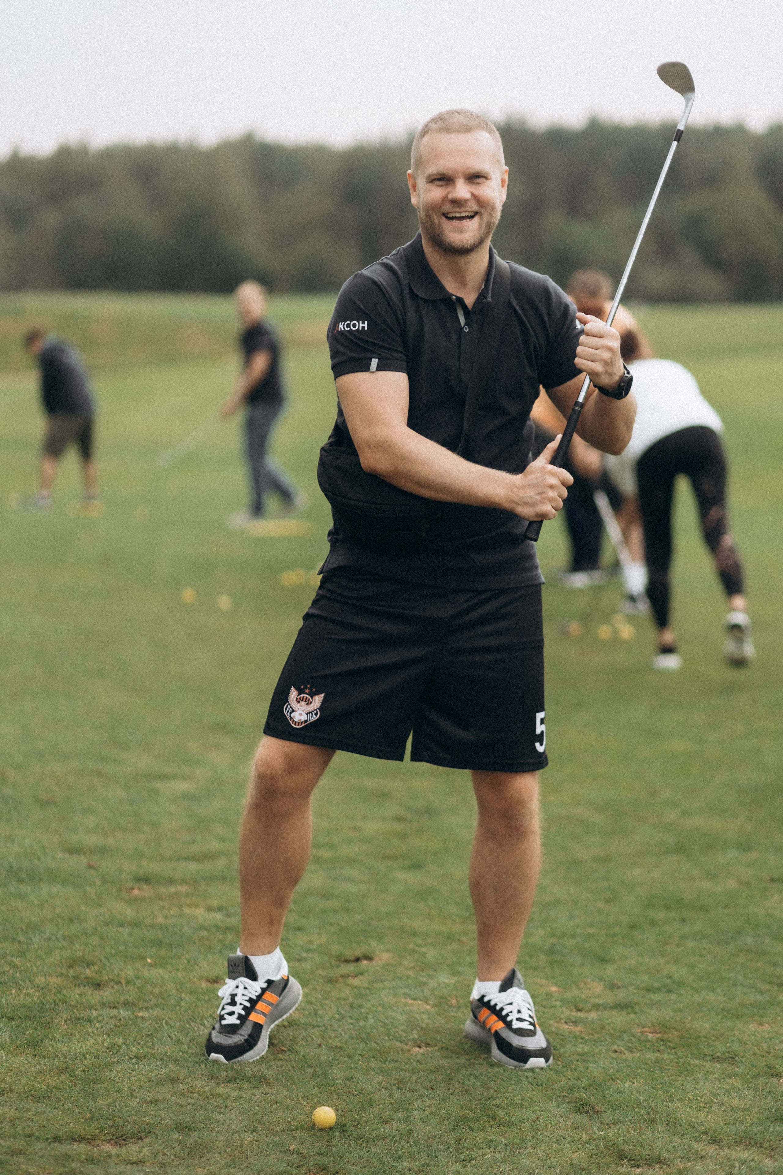 Корпоратив компании Аксон «игра в гольф». Фотограф Артем Бросов в Санкт-Петербурге и Дубае