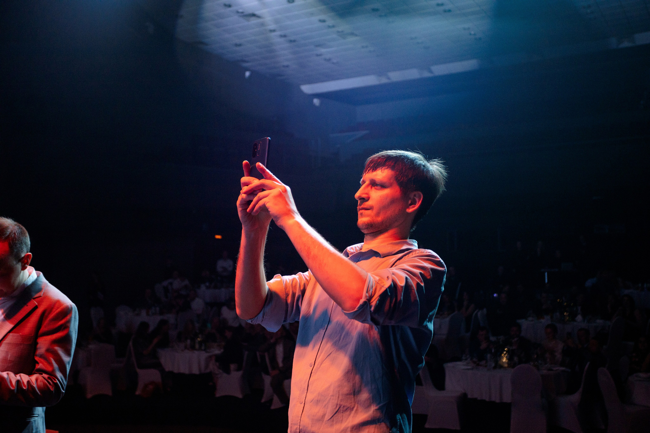 РЕПОРТАЖ: НОВЫЙ ГОД В ДК МЕТАЛЛУРГ. Профессиональный фотограф в Ижевске Леша Петров