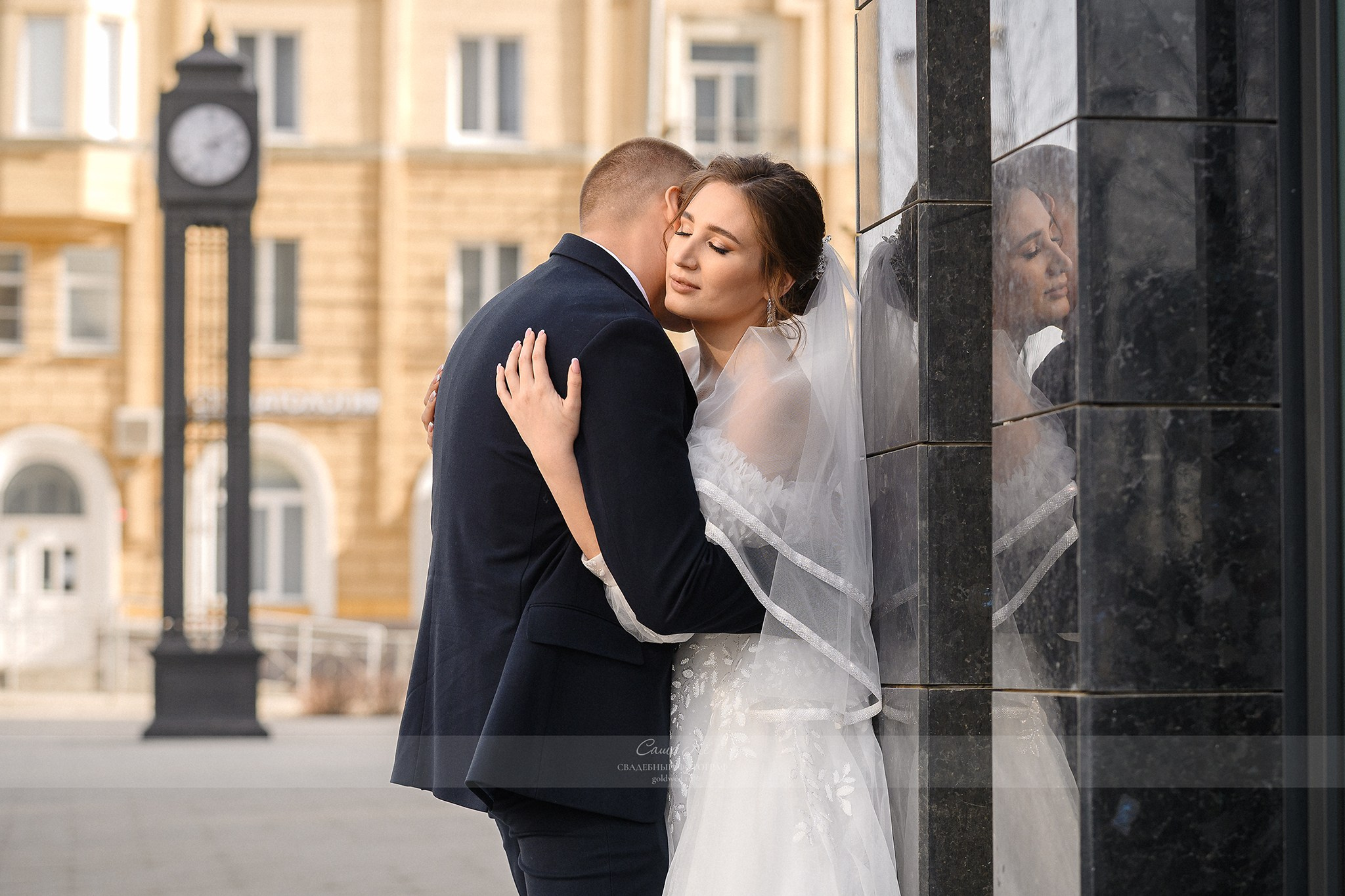 Свадебная фотосессия С&А на Садовой, 19. Свадебный, семейный и event фотограф в Новосибирске и Новосибирской области Саша Кё