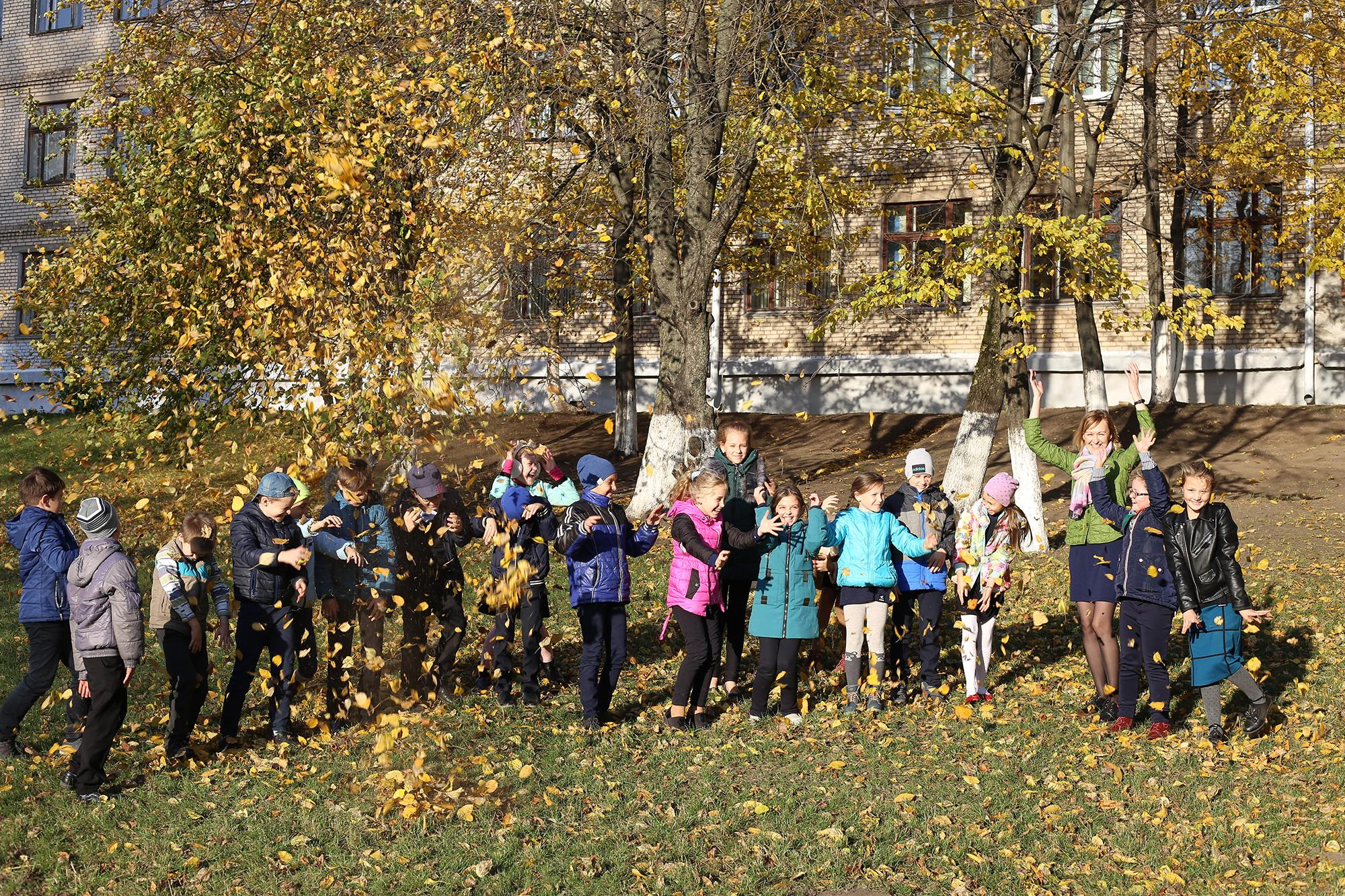 Осенняя фотосессия школьников. Юлия Дейкун — семейный фотограф в Минске