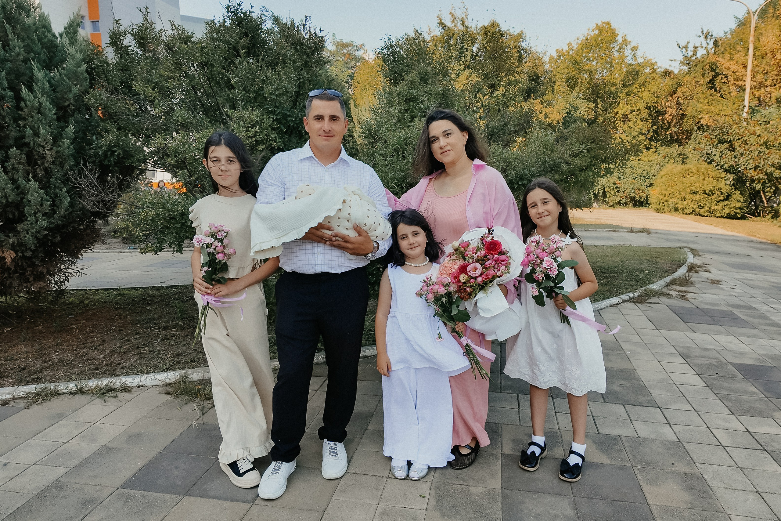 Выписка с роддома. Https://malovafoto.ru