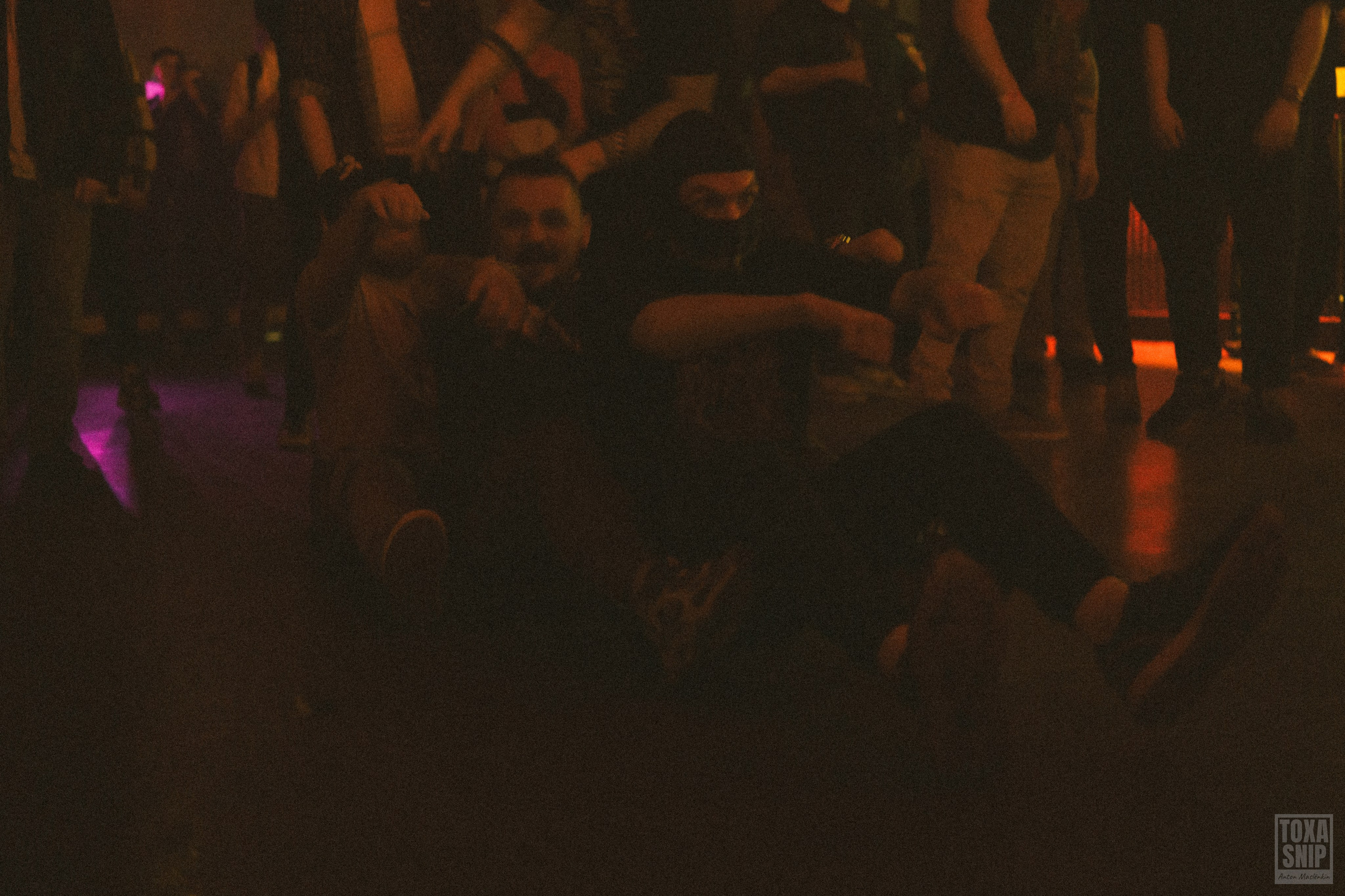 Концерт группы KAPRANOV в Москве (04.04.2025). Toxasnip Photo | Anton Maslenkin