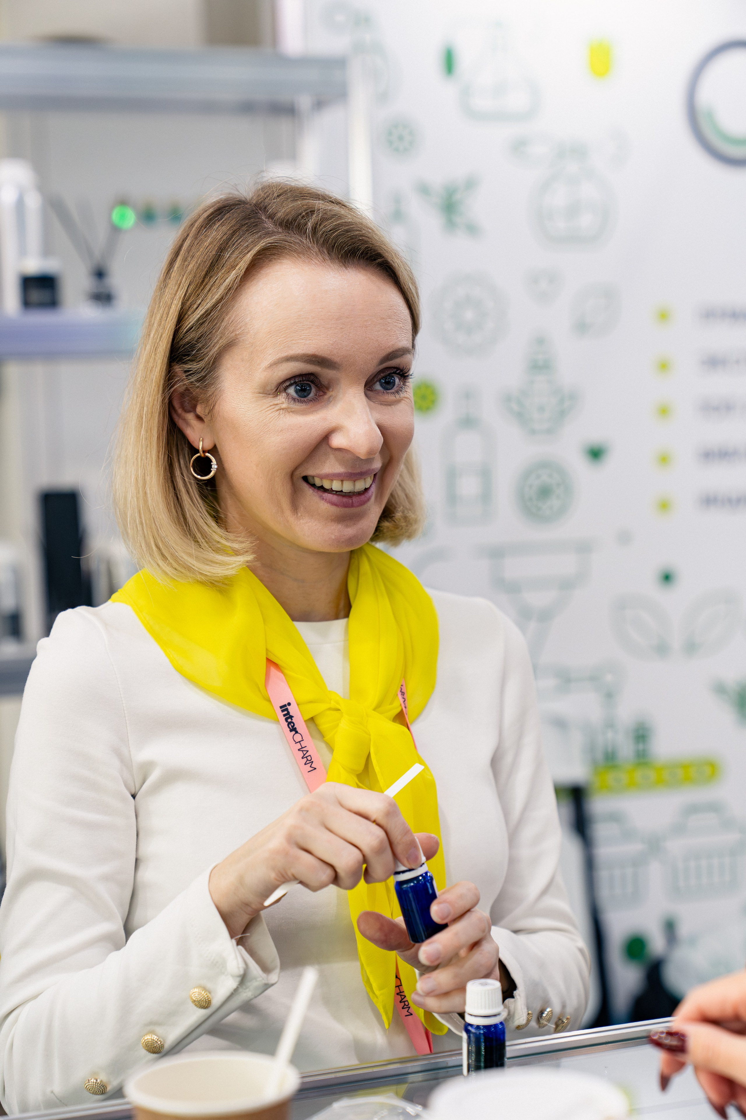 Oflores на выставке InterCHARM 2025. Фотограф Владимир Бакарюк