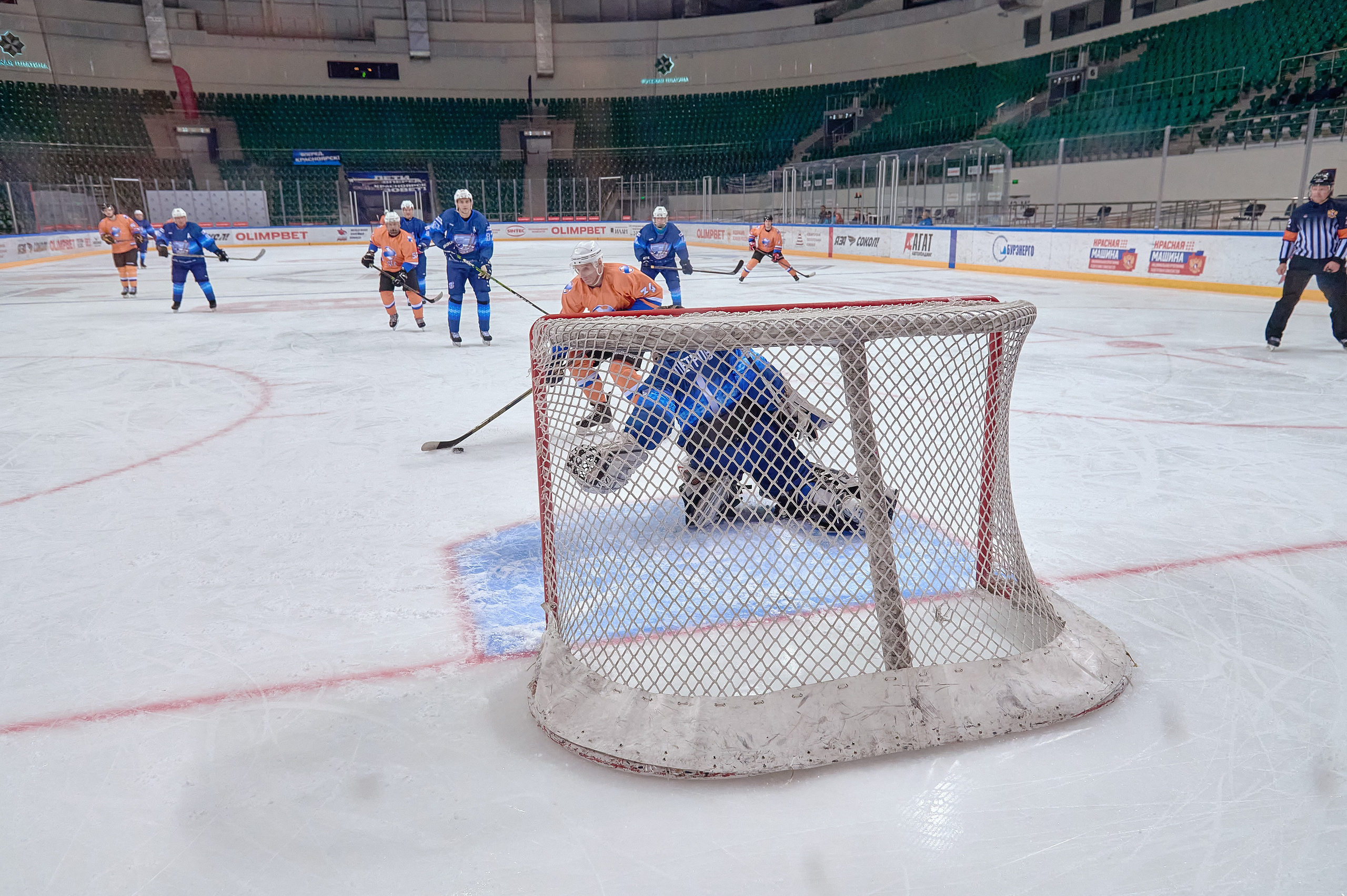Платинум Арена — Хоккей — РусГидро. Фотограф Яковлев Роман — Красноярск
