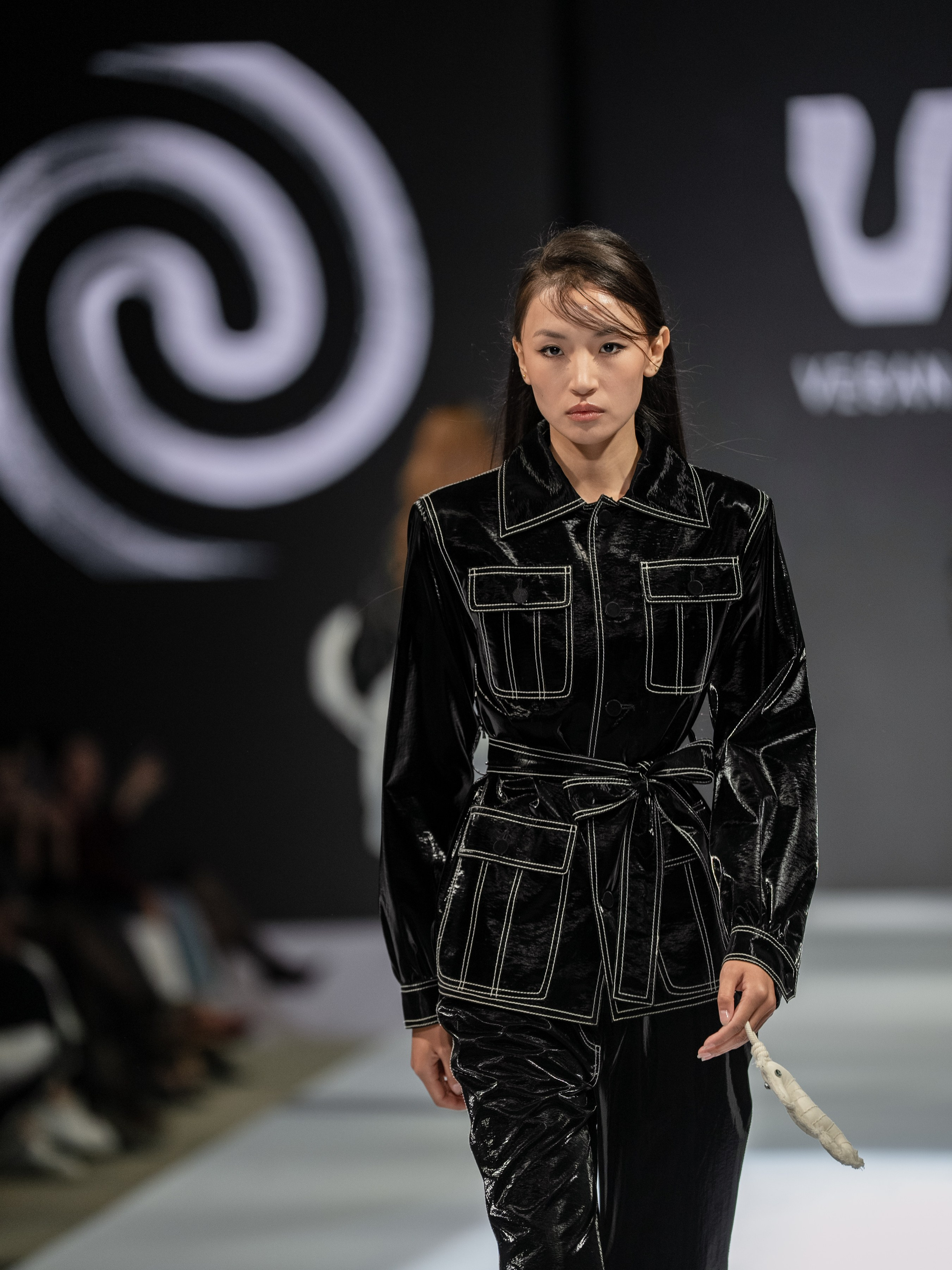 EURASIAN FASHION WEEK Vegan Tiger. Сайт Алматинского НЮ АРТ, будуар и фэшн фотографа Дениса Карпенко