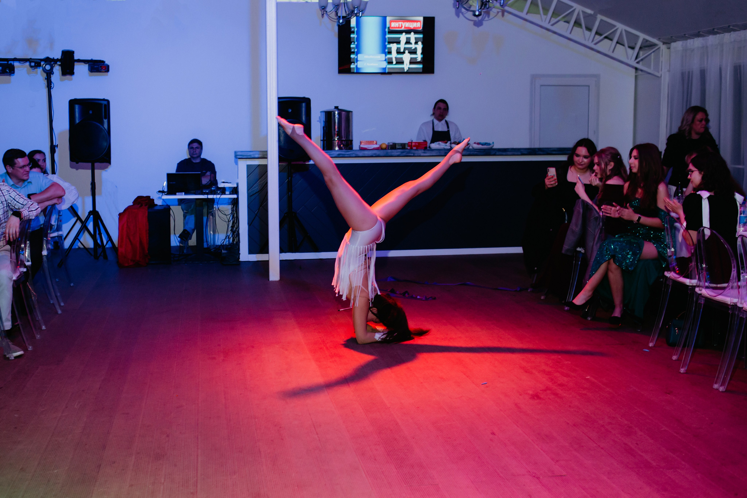 Выпускной 2025 (41 школа) 11 класс. Фотограф в Челябинске Ополихина Анна