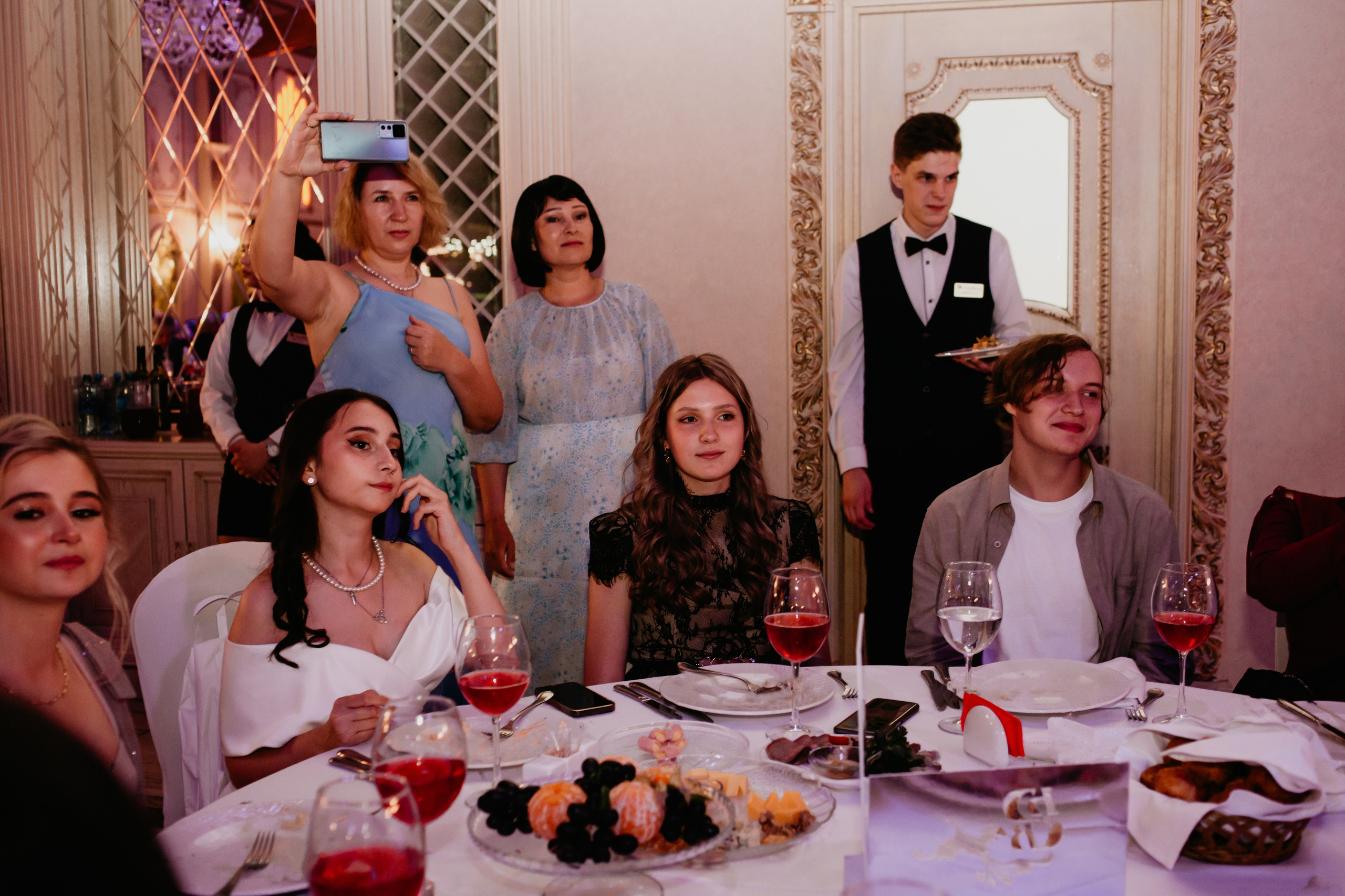 Выпускной. 11 лицей. Фотограф в Челябинске Ополихина Анна