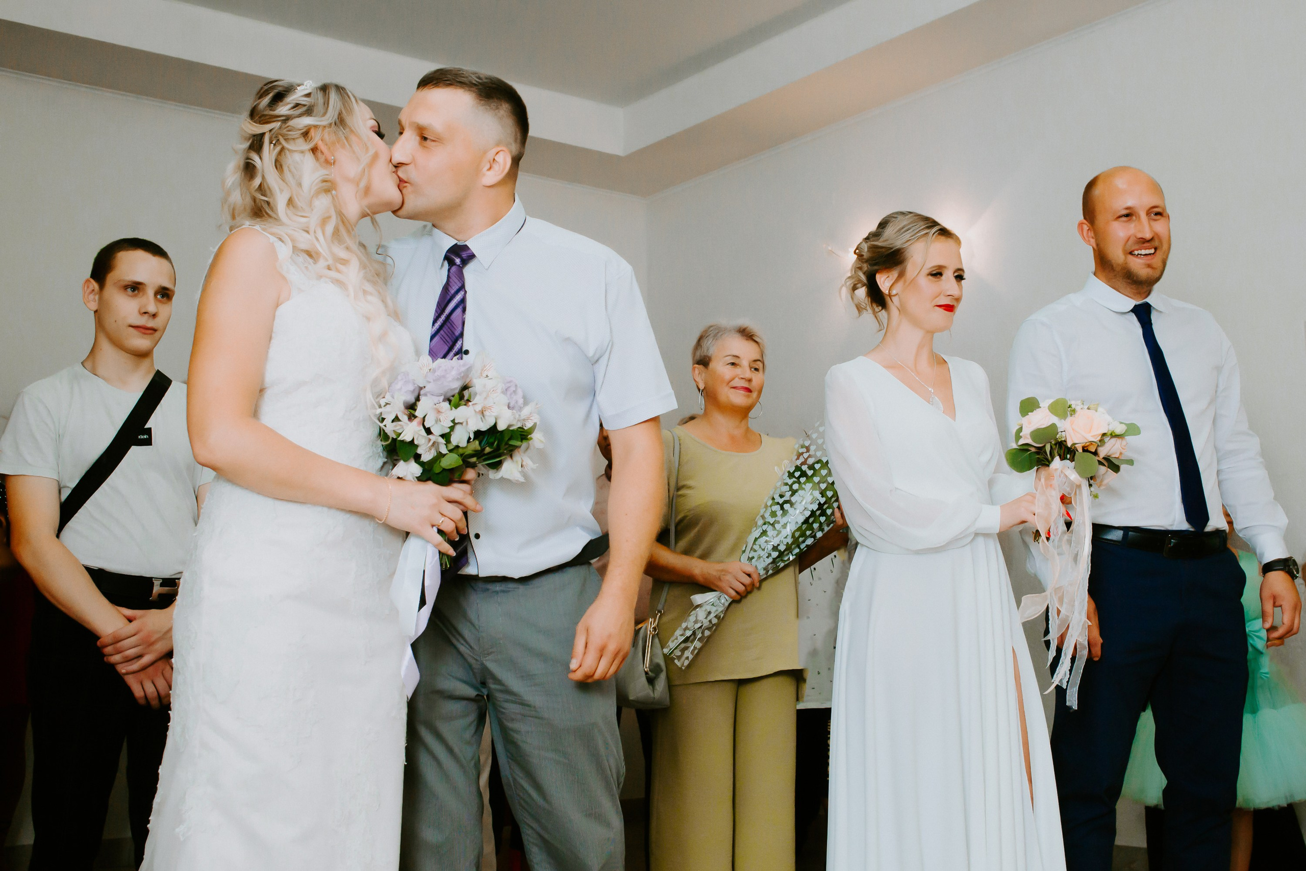 Загс и прогулка. Елена и Виктор. Фотограф в Челябинске Ополихина Анна