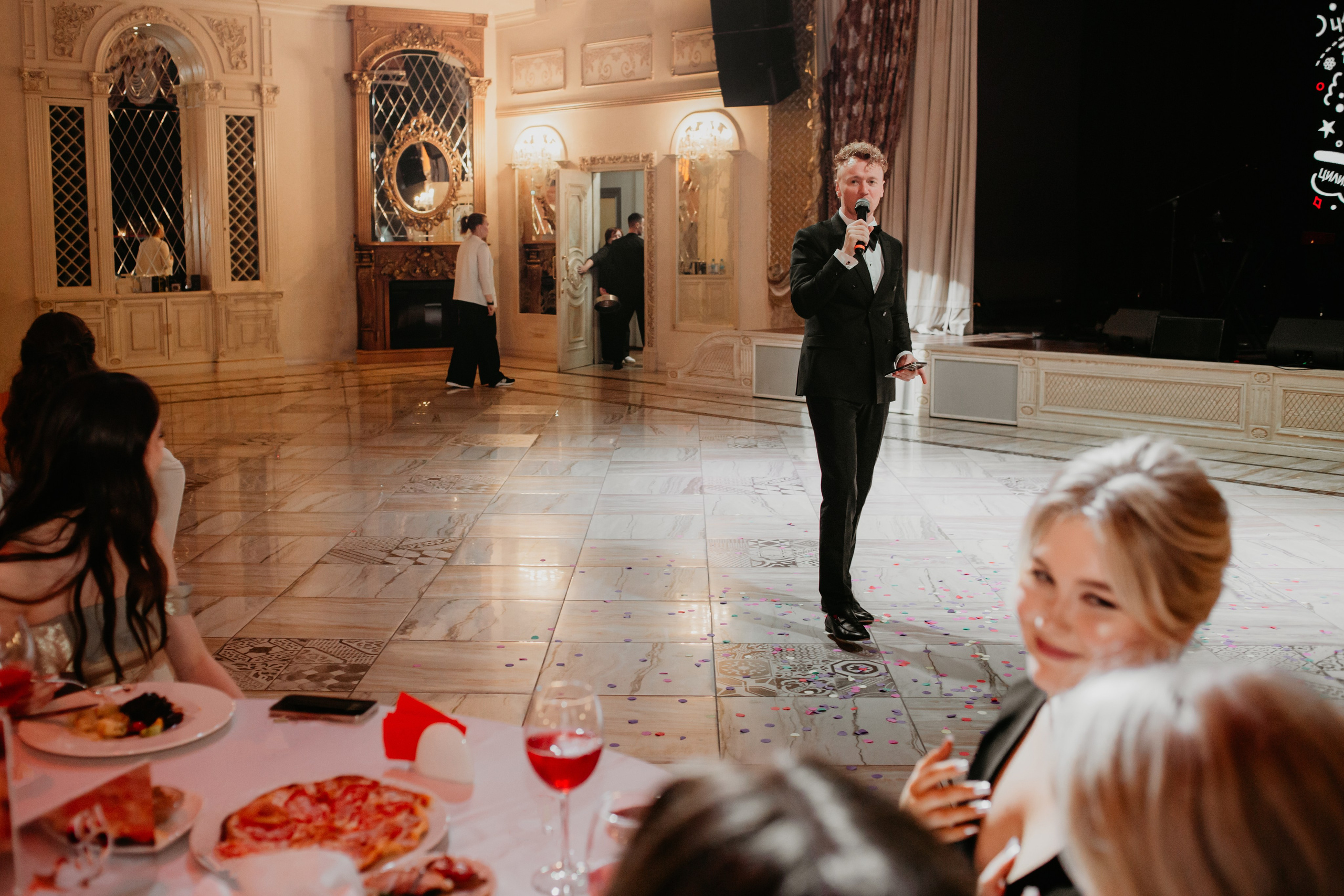 Выпускной. 11 лицей. Фотограф в Челябинске Ополихина Анна