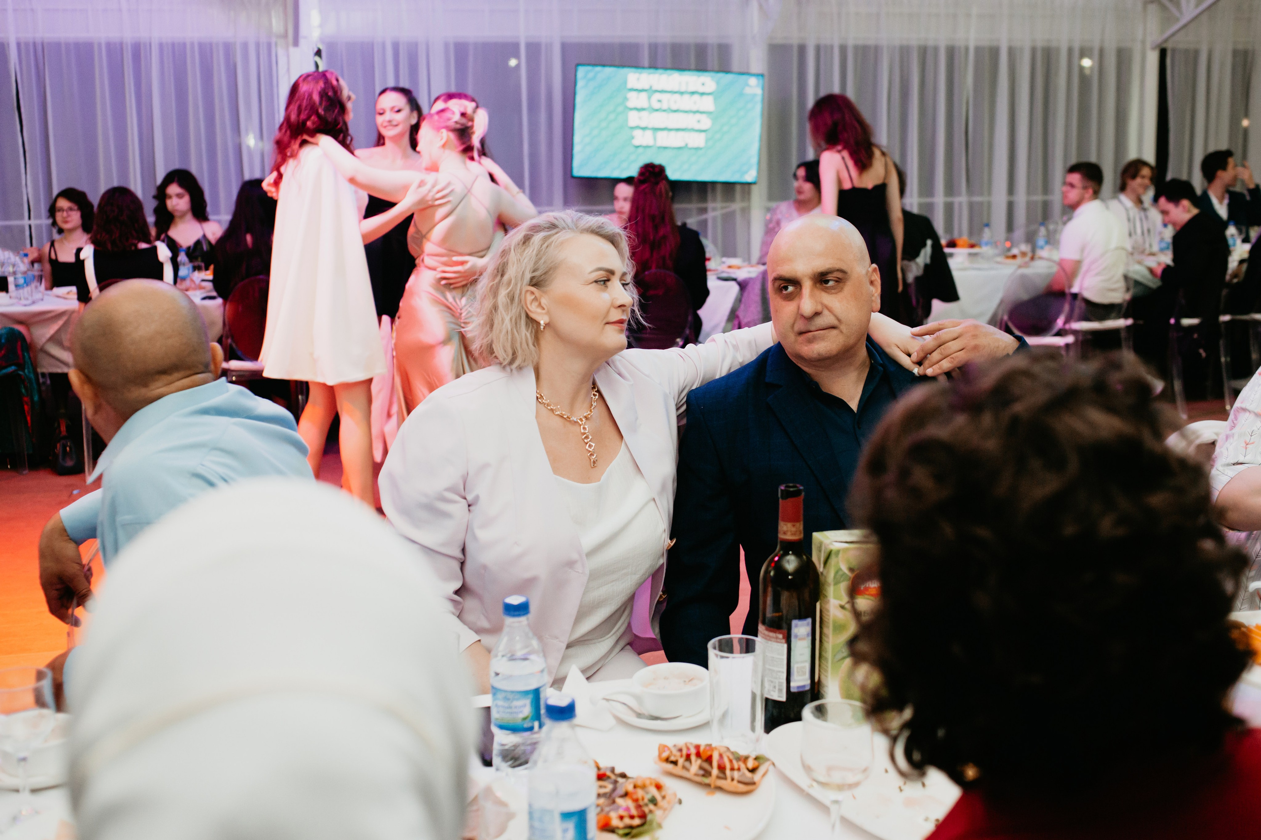 Выпускной 2025 (41 школа) 11 класс. Фотограф в Челябинске Ополихина Анна