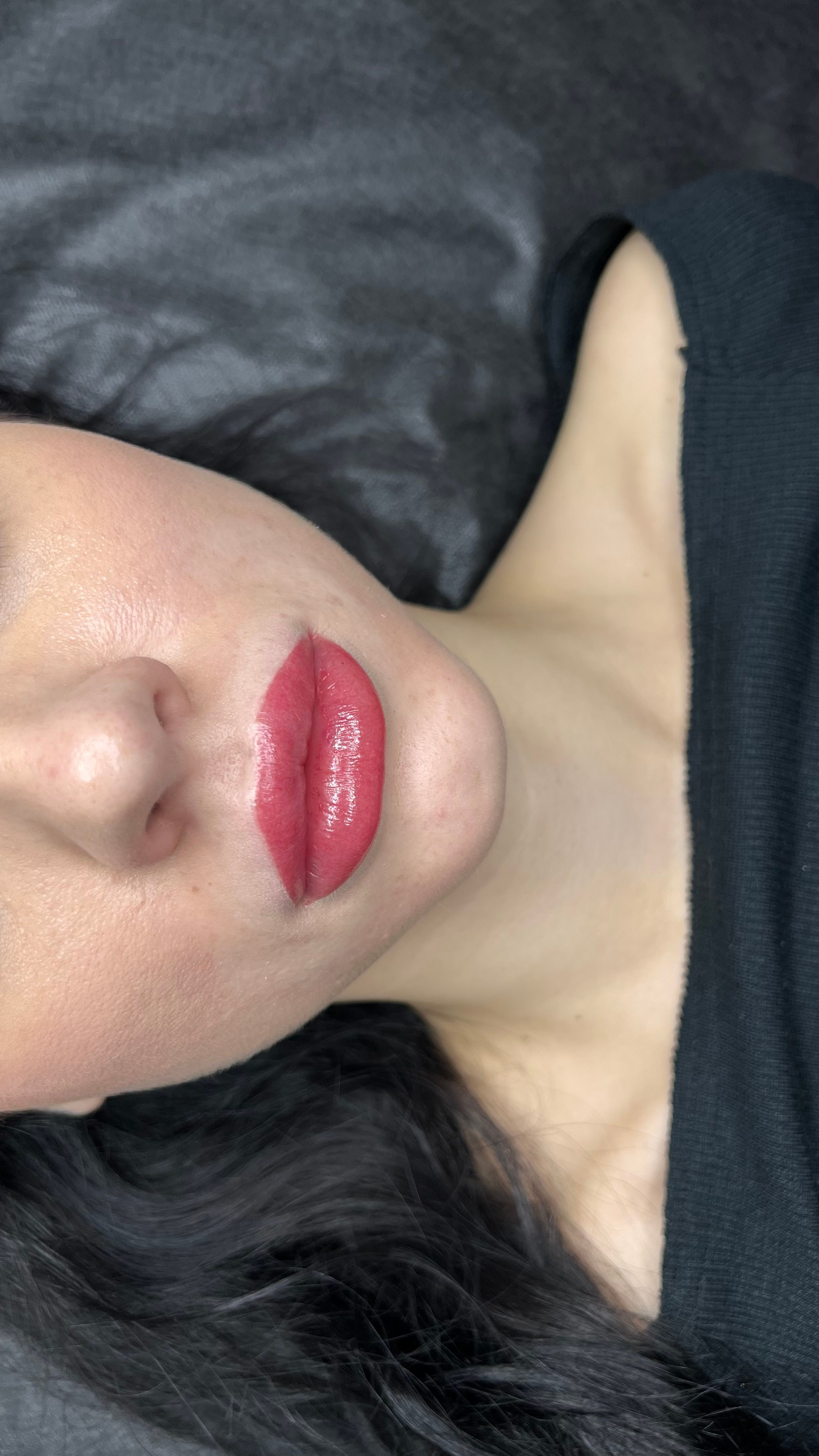 Оксана. Студия перманентного макияжа, косметологии и массажа SYMMETRY в Москве, м. Киевская