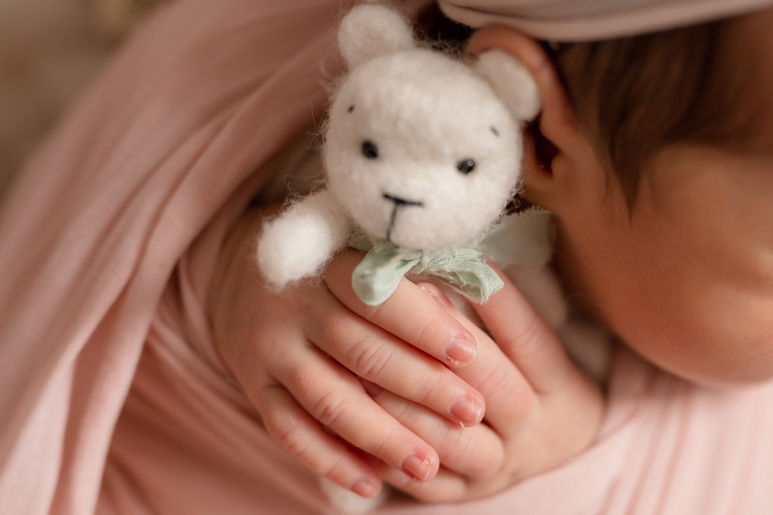 Айель. Детский и семейный фотограф в Красноярске. Фотосессии новорожденных малышей до 1 месяца