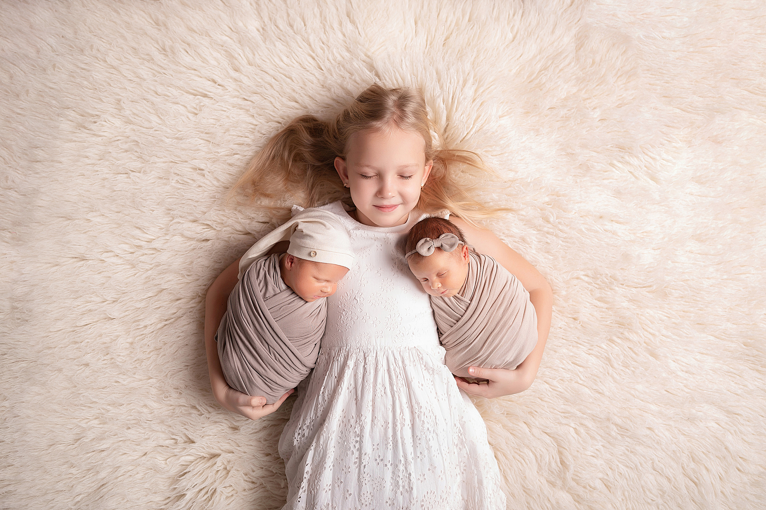 Павел и Симона. Королевская двойня. Детский и семейный фотограф в Красноярске. Фотосессии новорожденных малышей до 1 месяца