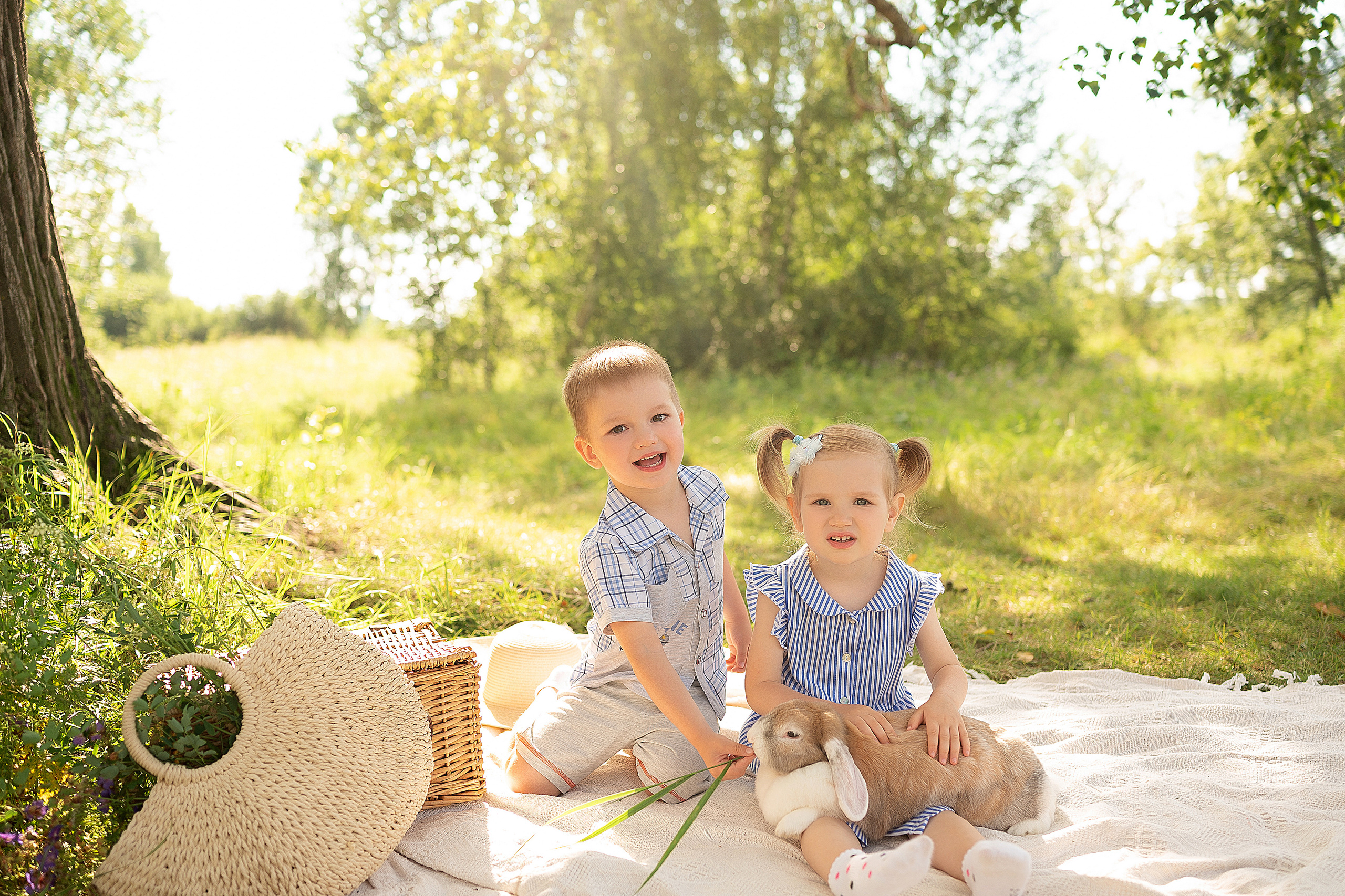 Фотосессии в цветении. Детский и семейный фотограф в Красноярске. Фотосессии новорожденных малышей до 1 месяца
