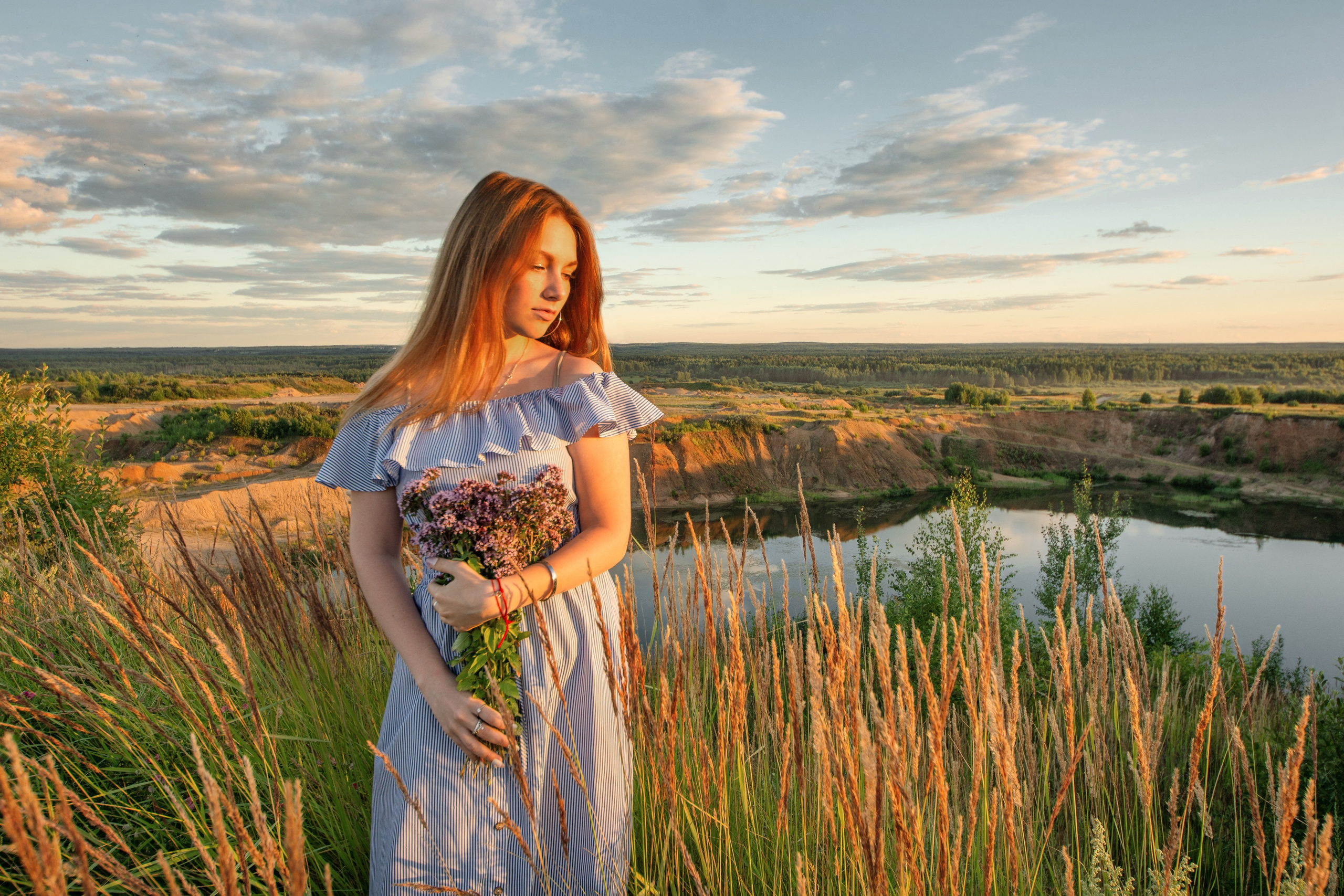 Даша на песчаном озере. Портретная и репортажная съёмка