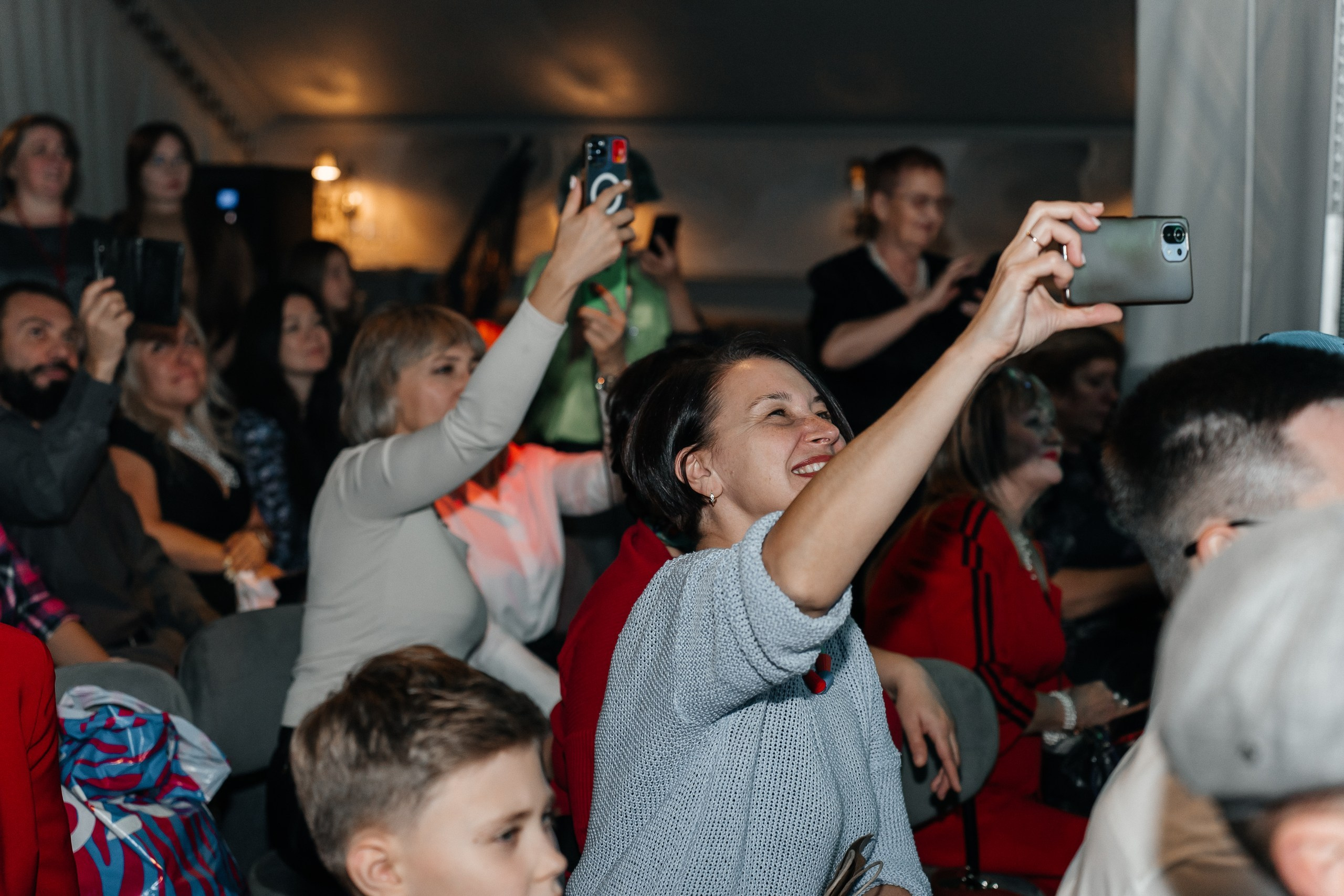 Одна единственная. Для тех, кто не ждёт удачи, а создаёт её. Каждая фотосессия — это твой момент, твой стиль, твой успех. 📸